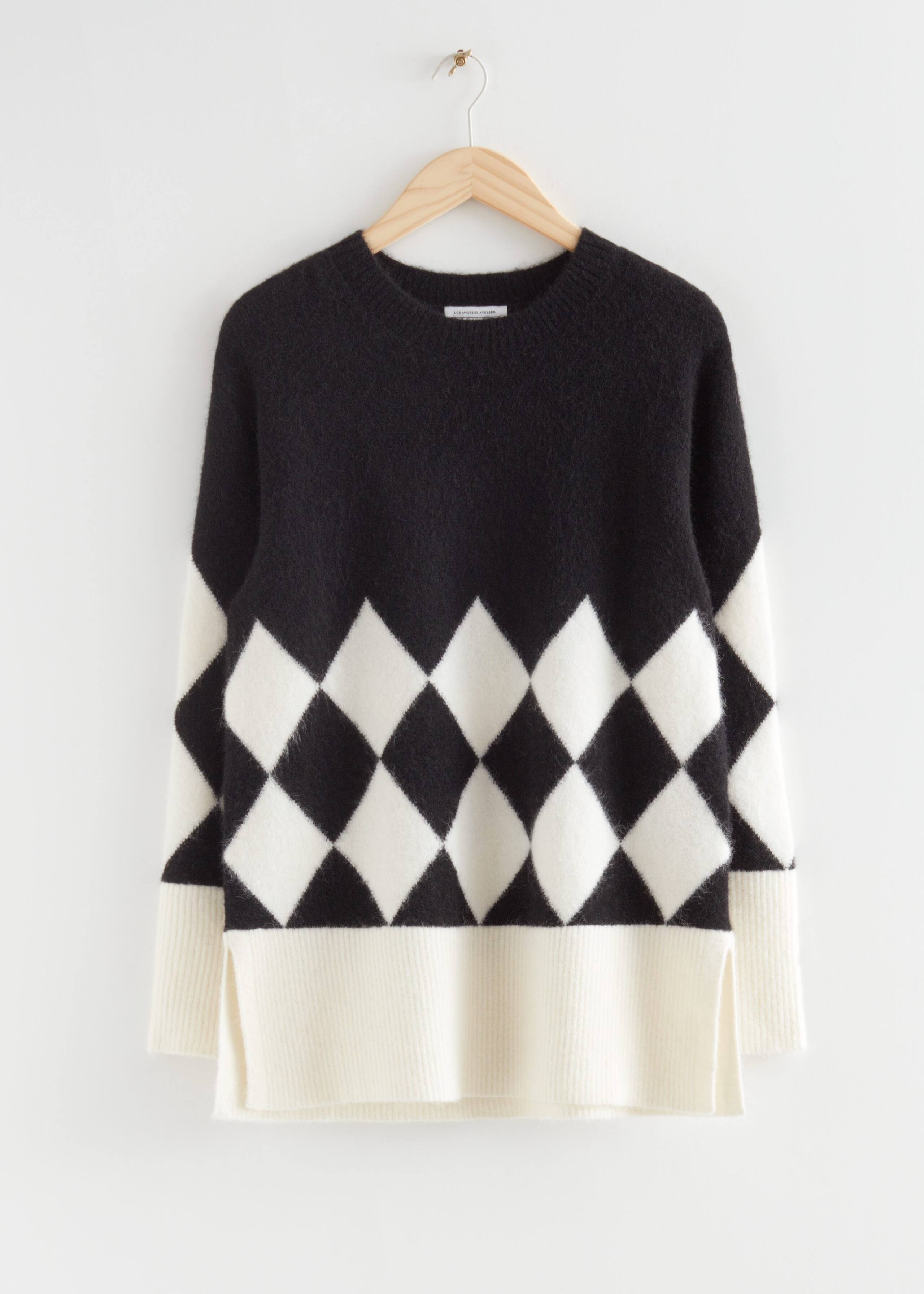 ArgyleKnitJumper - Lime Green and White - Bodegón