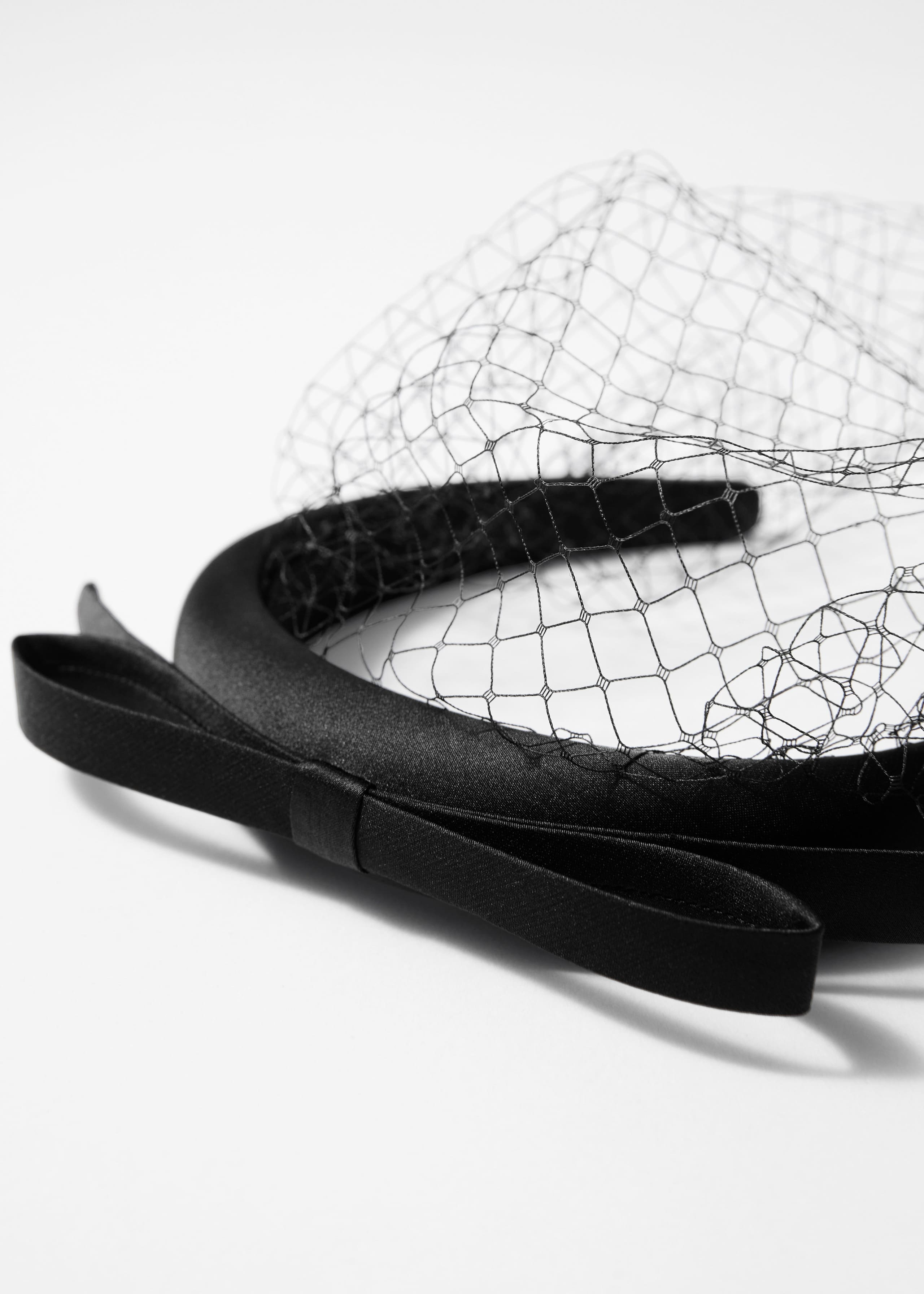 Veil-Detailed Alice Band - {{variantName}} - Descriptive Detail