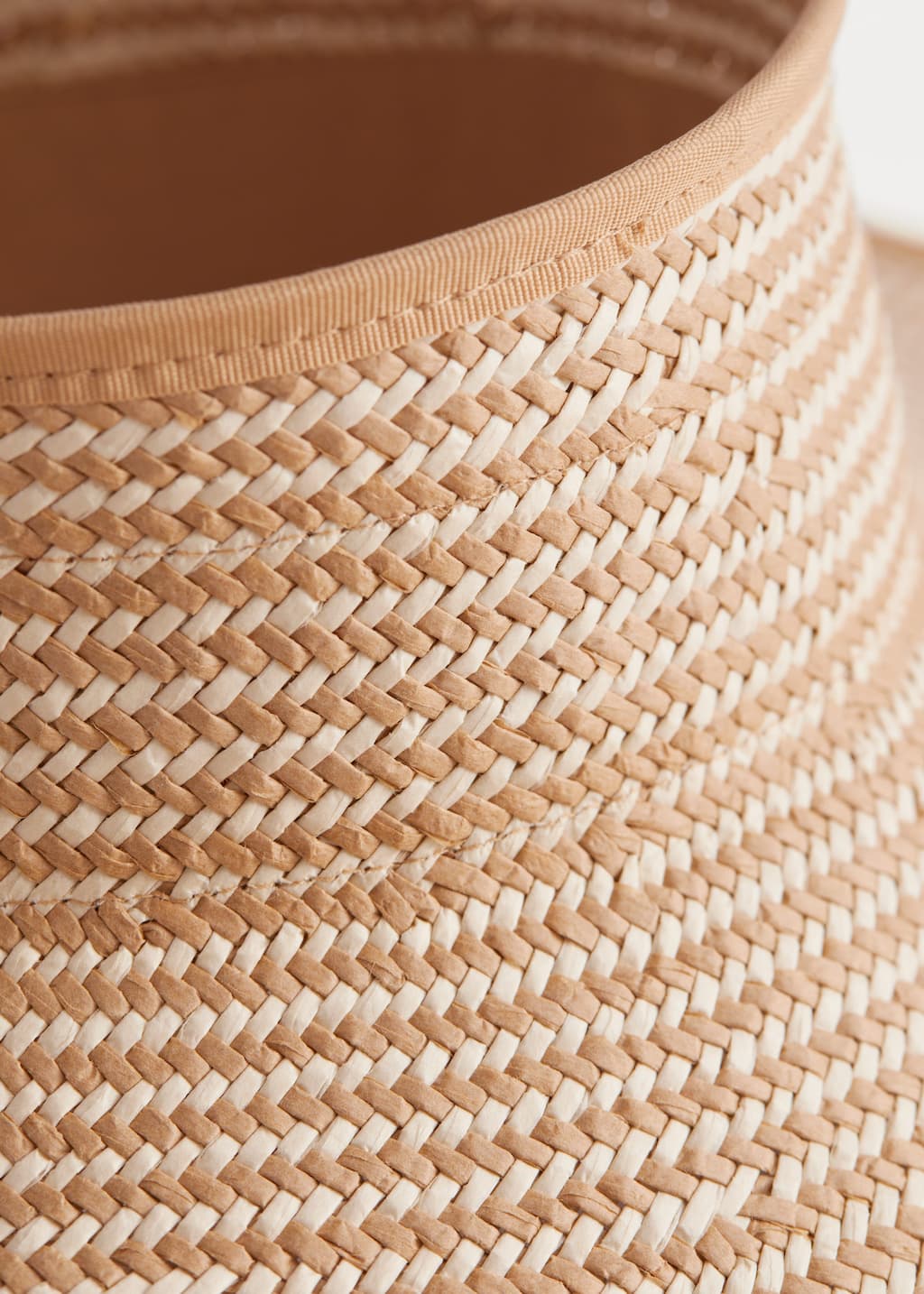 Twotoned Straw Sun Visor - {{variantName}} - Detalle descriptivo