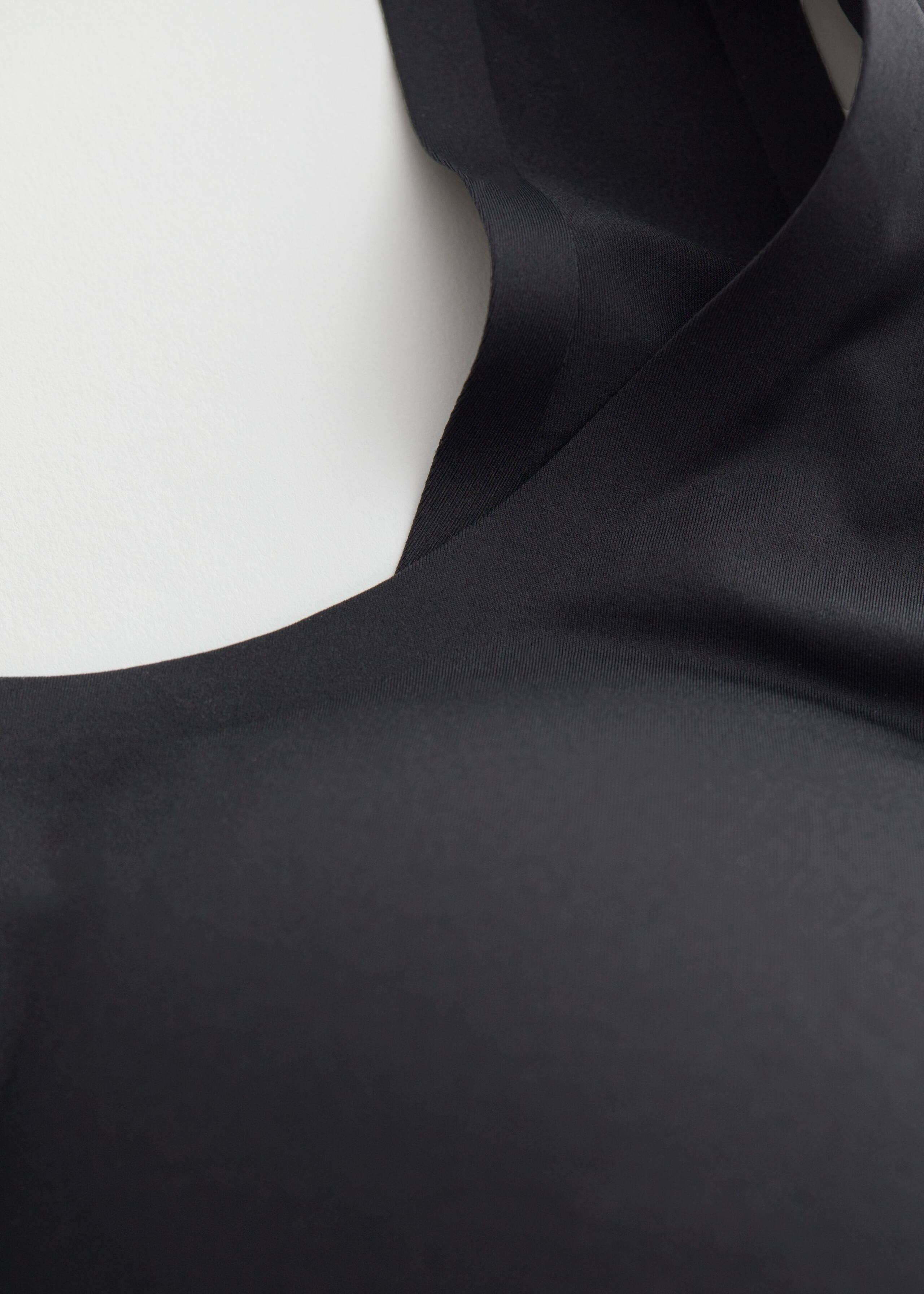 Padded Seamless Bralette - {{variantName}} - Descriptive Detail