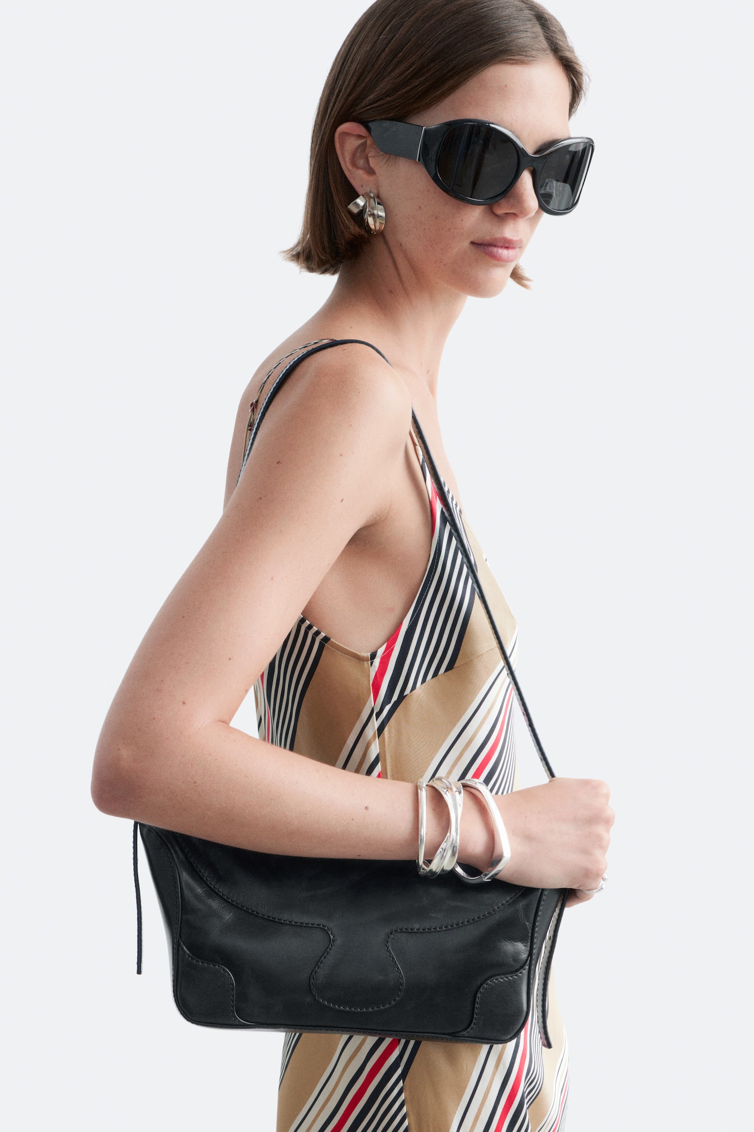 Halflange satijnen slipdress - Beige/grafische strepen - 8