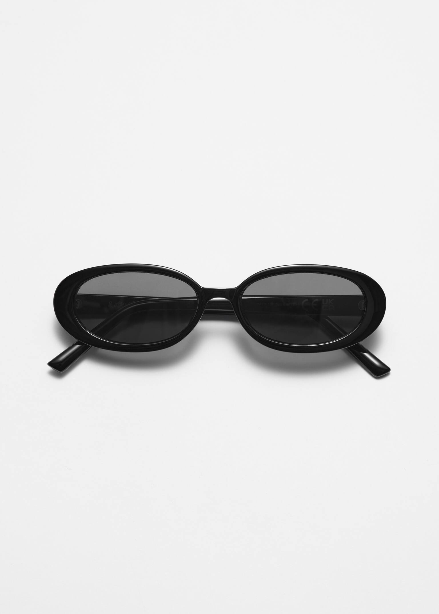 Gafas de sol con montura ovalada fina - Black/Crema/Amarillo/Marrón