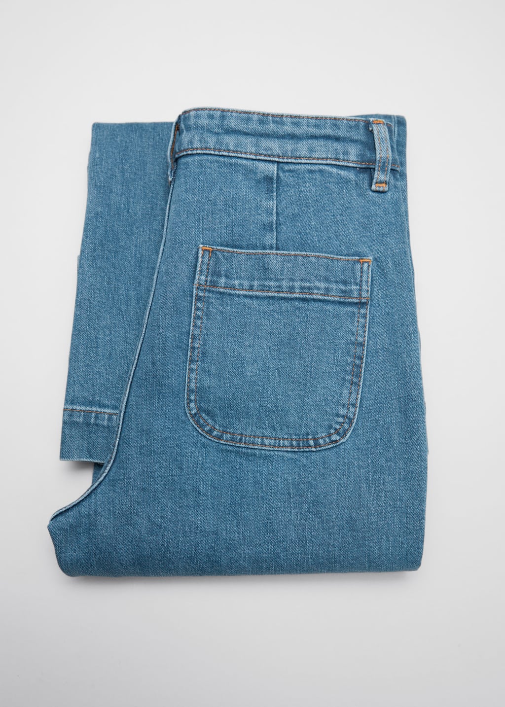 Flared Jeans - {{variantName}} - Descriptive Detail