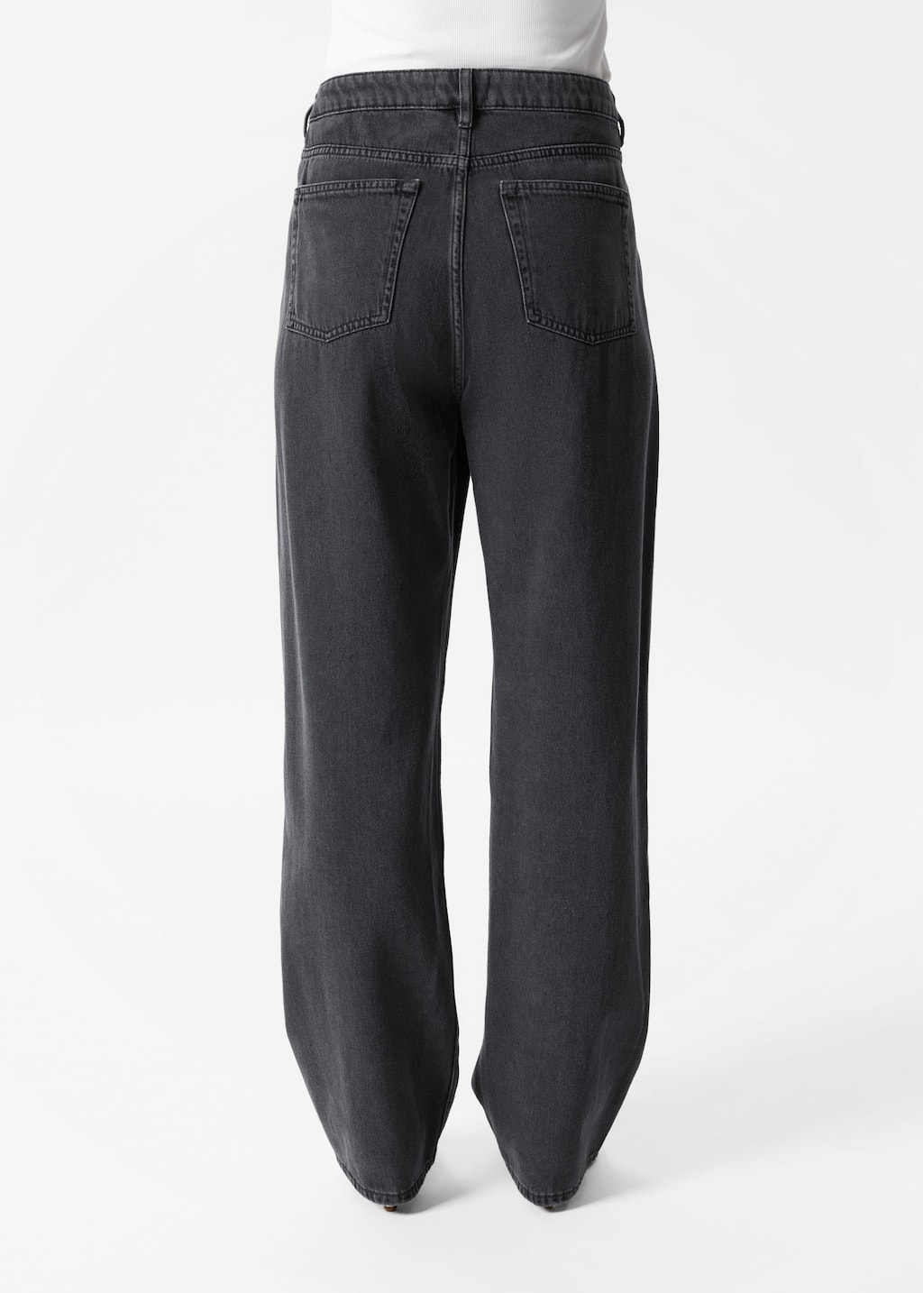 Image of Relaxed Tapered Jeans