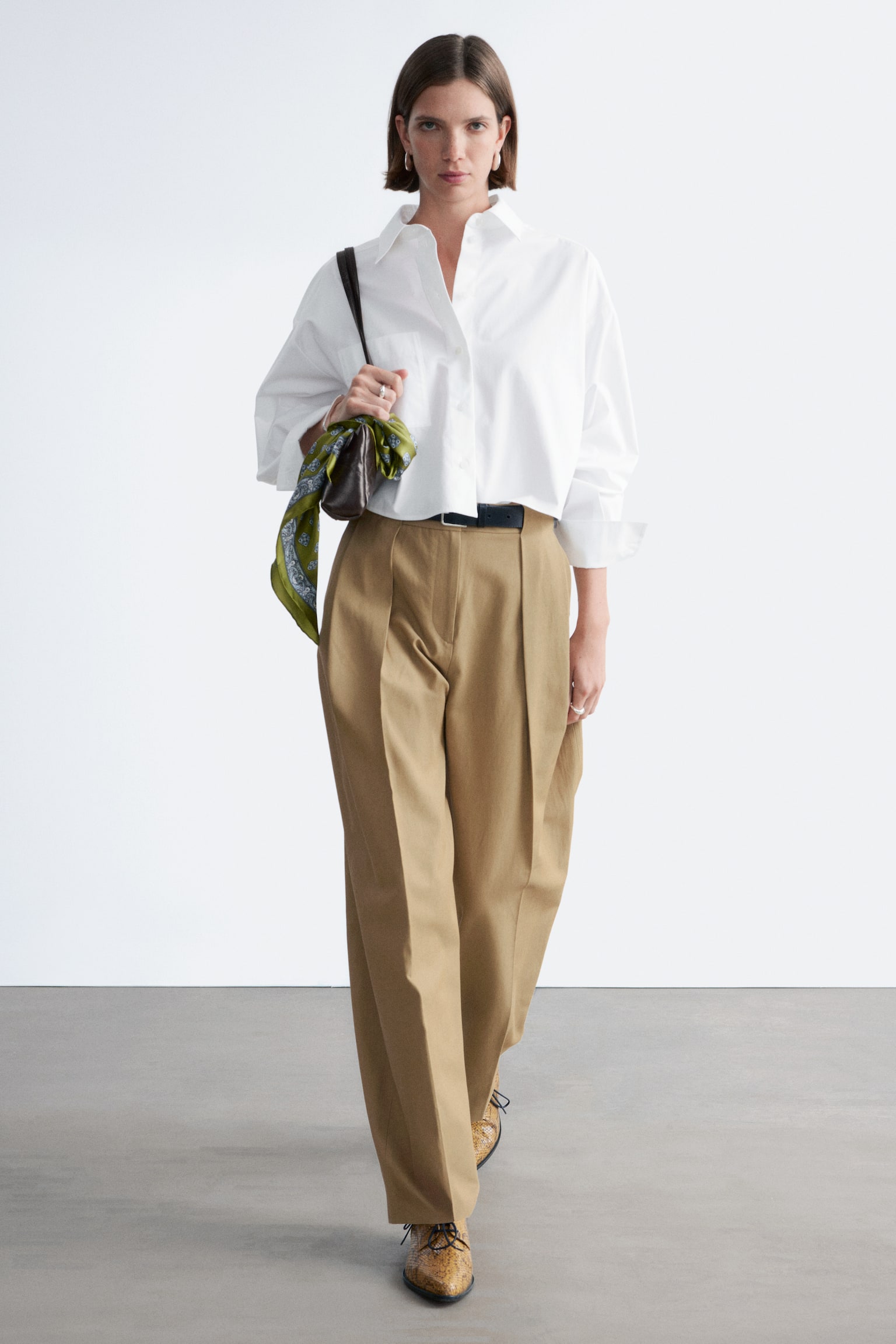 Chemise courte oversize en coton - Blanc/Rose pastel/Noir/Beige/Rayures bleues - 5