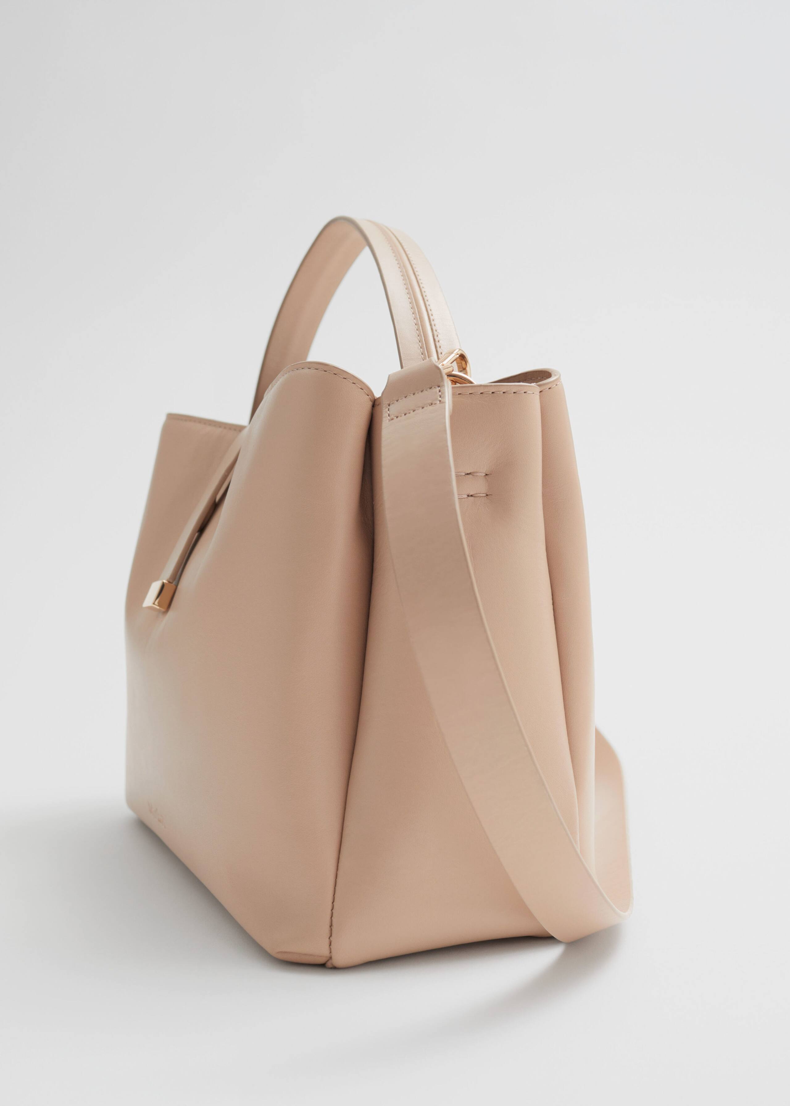 Buckled Leather Bucket - {{variantName}} - Descriptive Detail