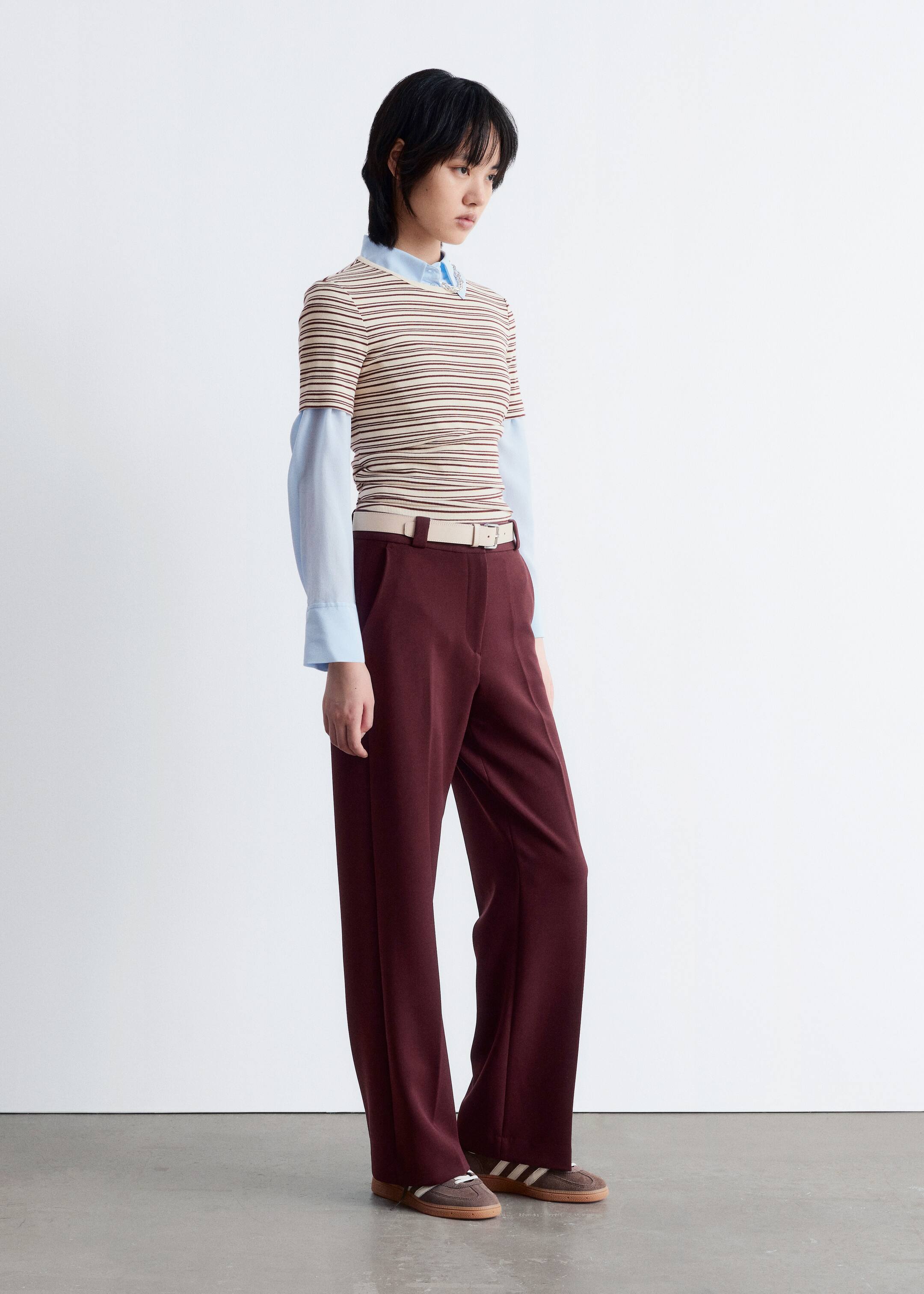 Zobrazit větší obrázek: Wide Press-Crease Trousers - Tmavě červená - ŽENY | H&M CZ 4
