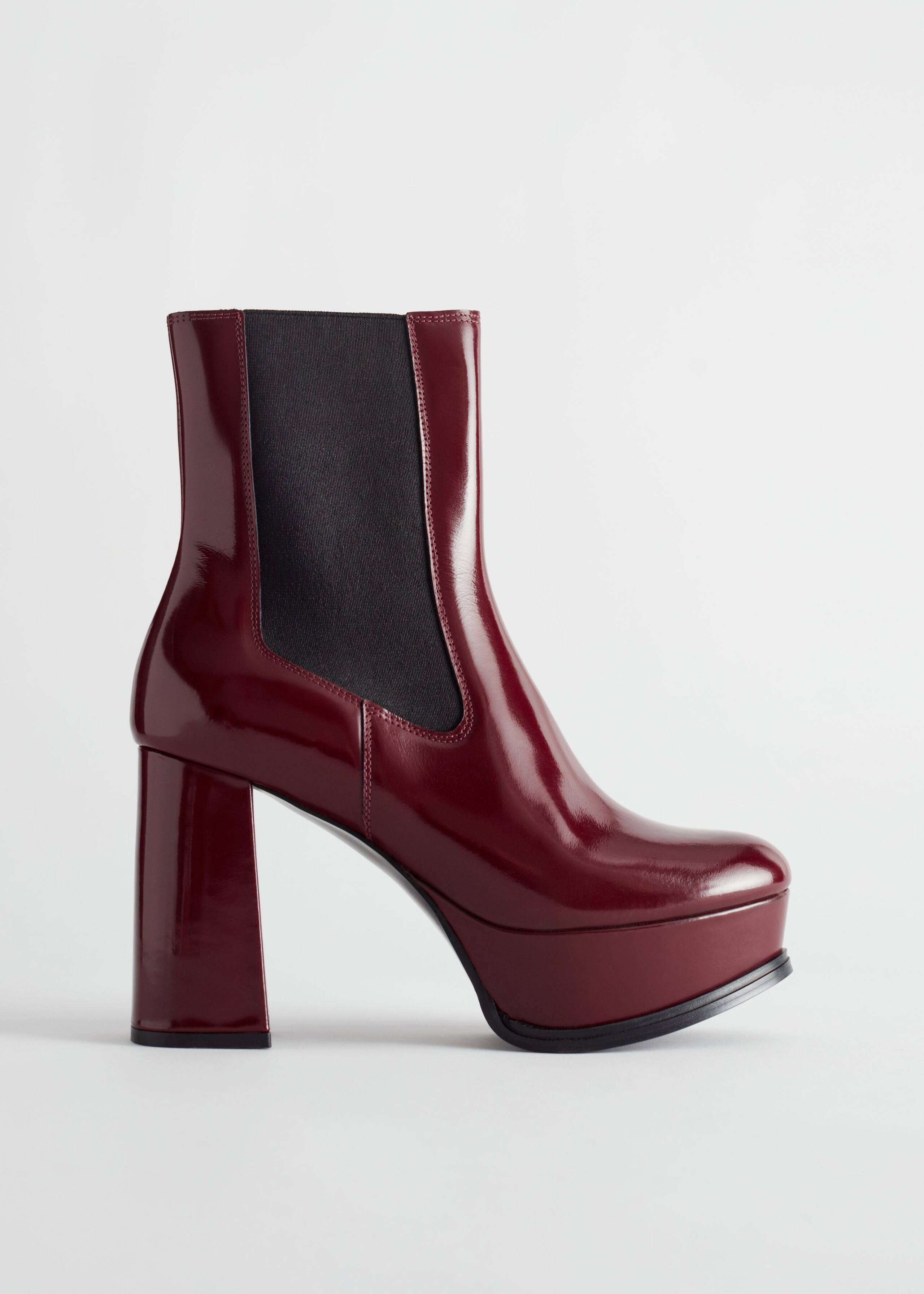 LeatherPlatformBoots - Red - Natura morta