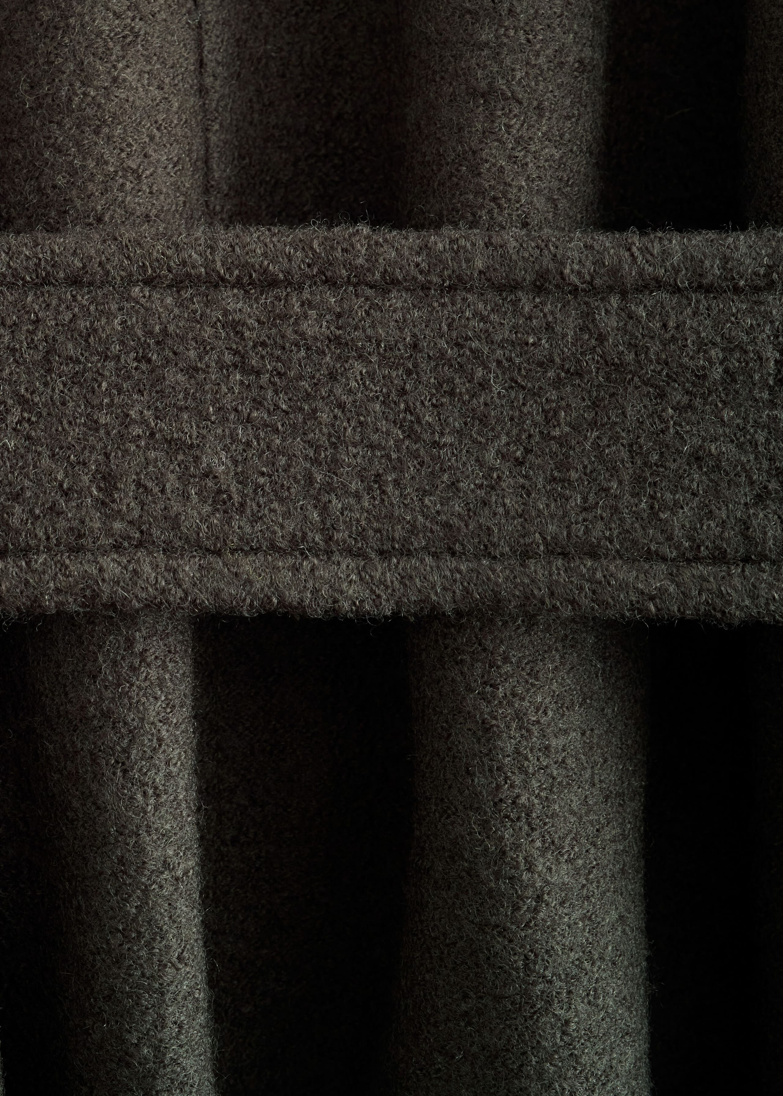 Manteau volumineux en laine avec ceinture - {{variantName}} - Descriptive Detail
