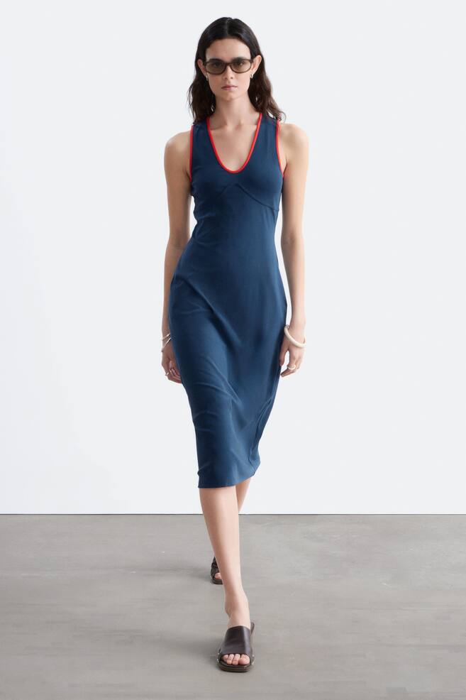 U-Neck Midi Dress - Dark Blue/Red - 1