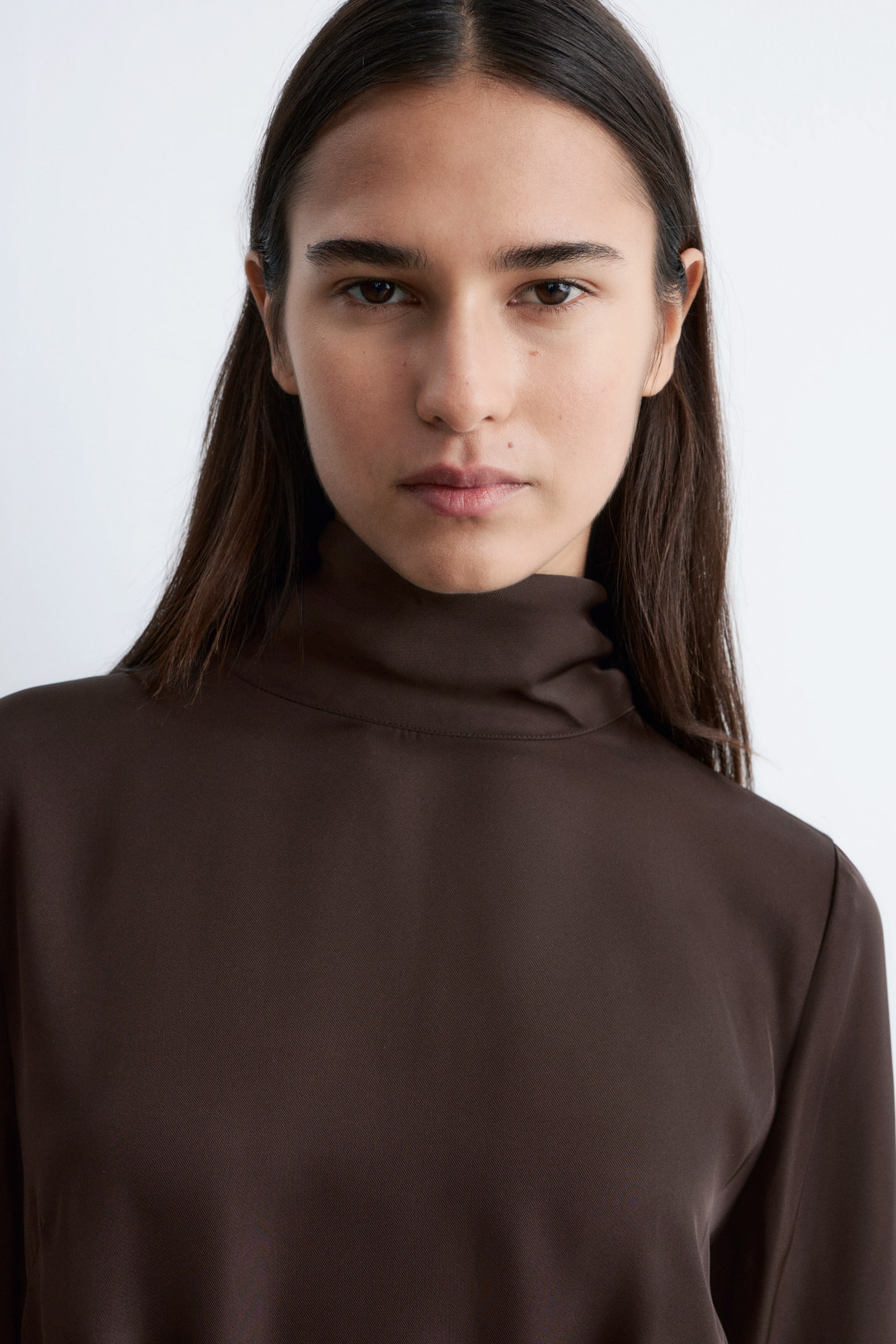 Midi-jurk met sjaalkraag - Donkerbruin - 4