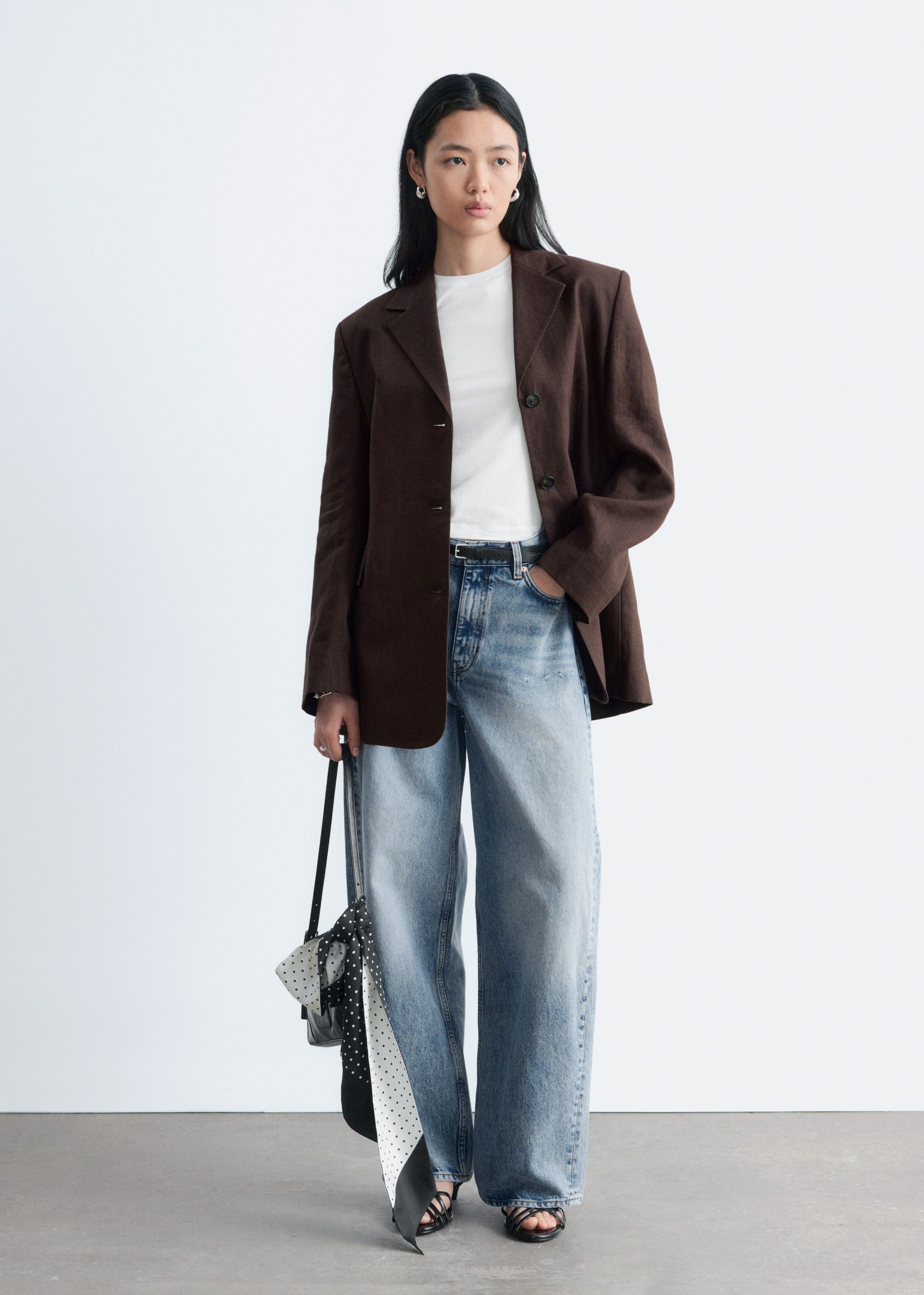 Image of Tapered Linen Blazer