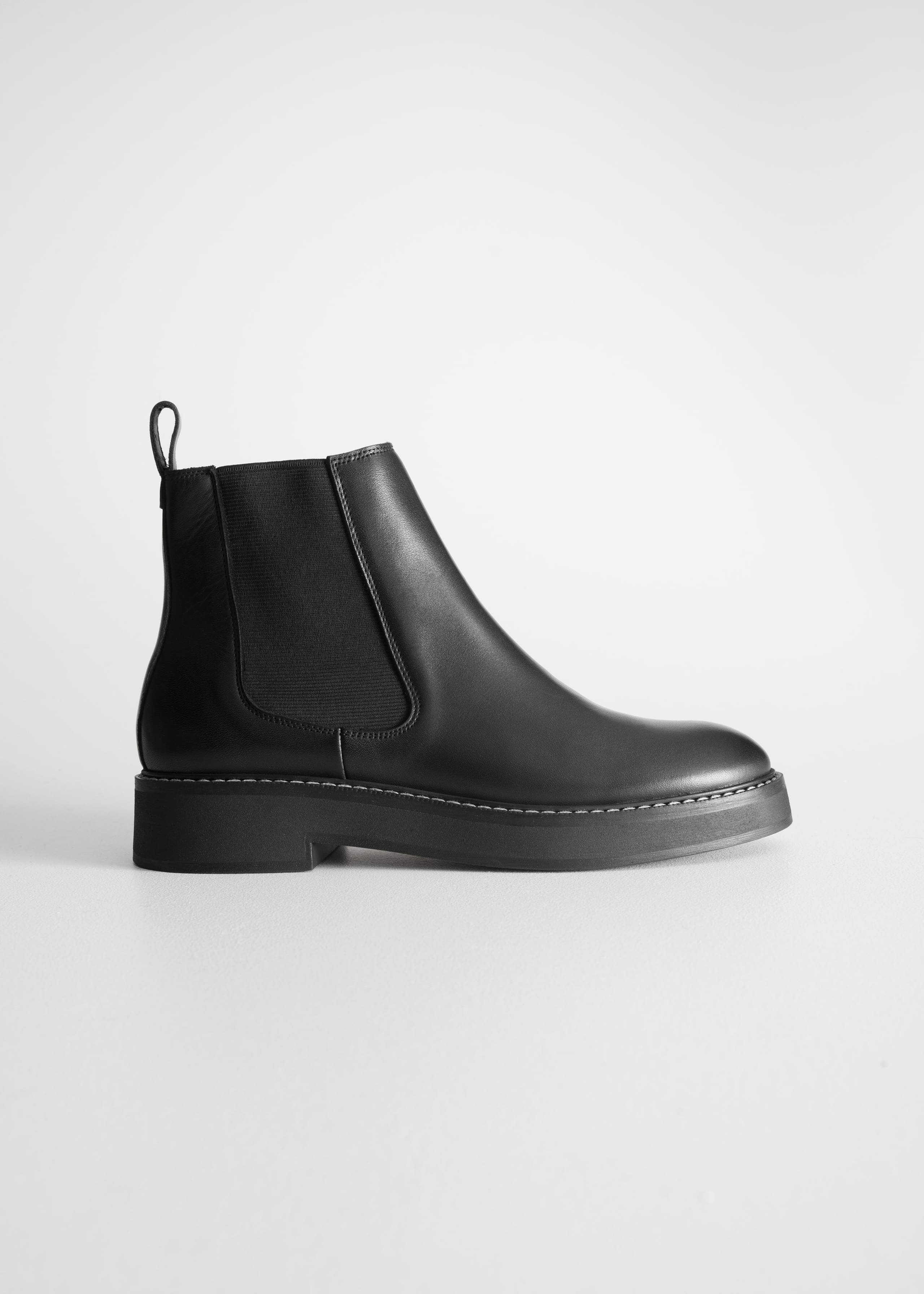 Leather Chelsea Boots - Black - Natura morta