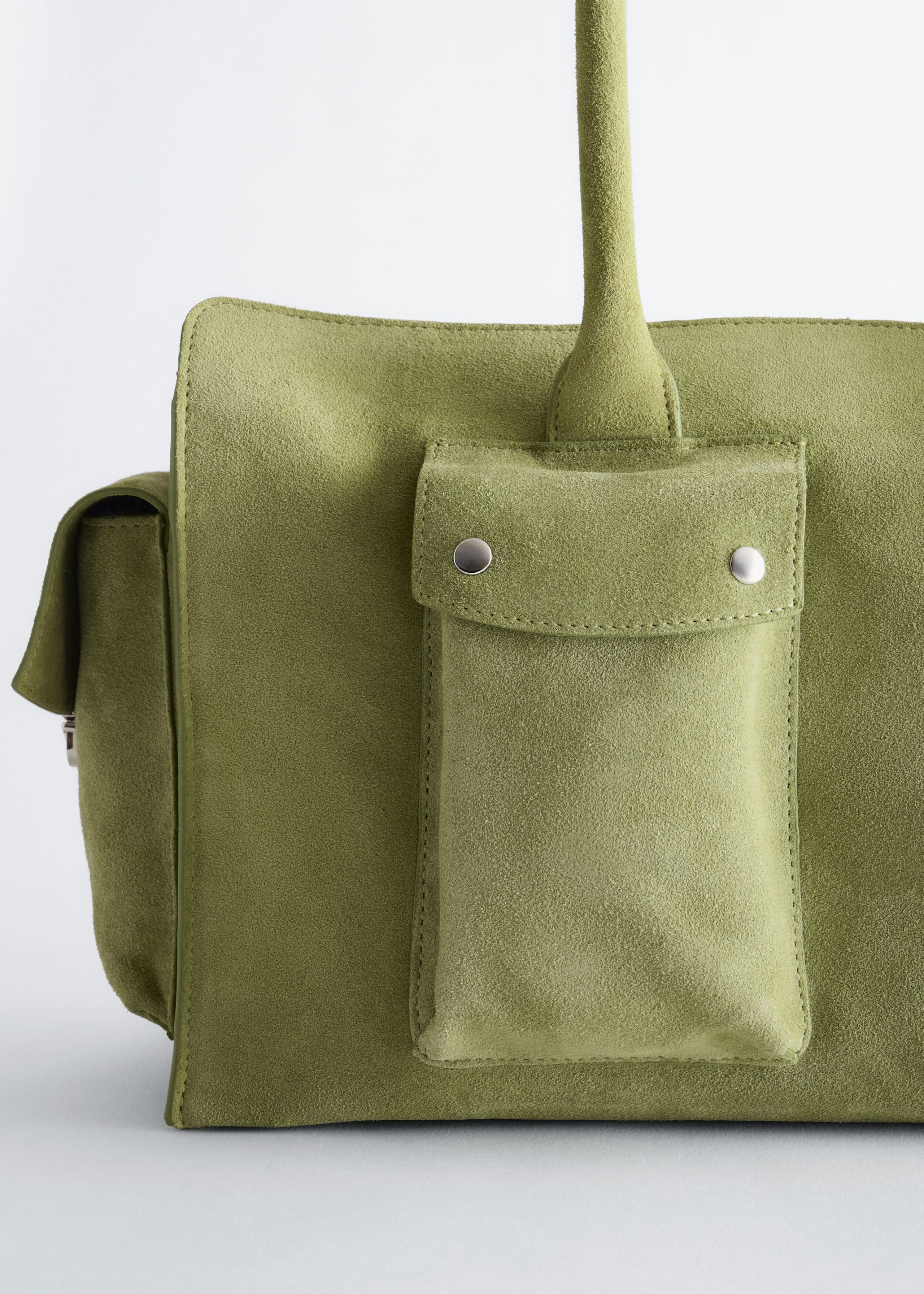 Split-Suede Tote - {{variantName}} - Descriptive Detail
