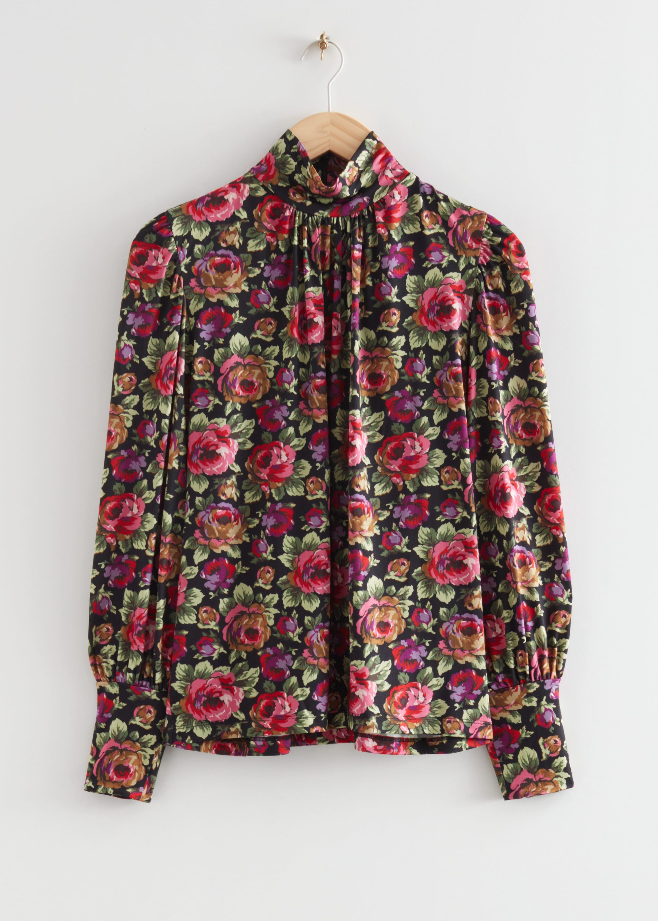Blusa con collo a lupetto - Black - Natura morta