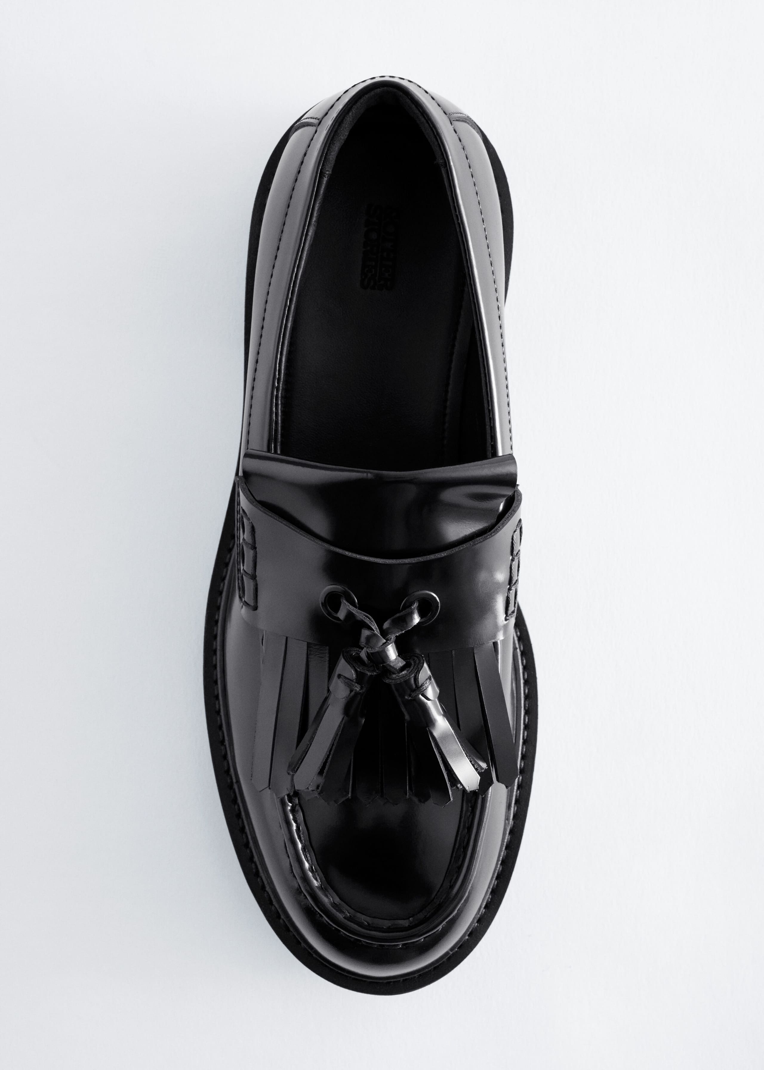 Loafer aus Leder mit Fransen - {{variantName}} - Beschreibendes Detail