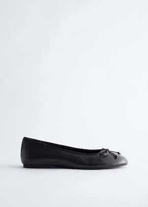 Ballerinaskor i läder