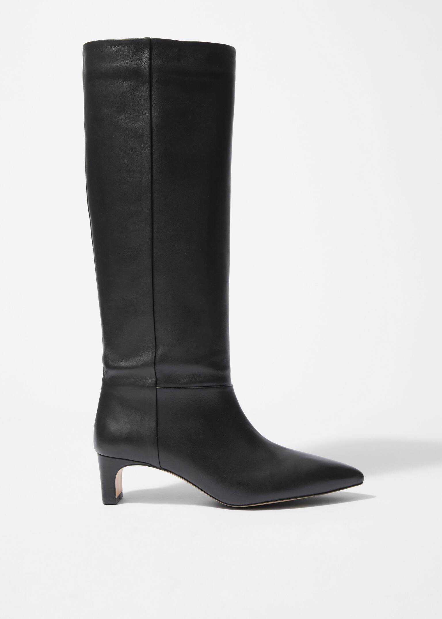 Kniehohe Stiefel mit spitzer Zehenpartie - Schwarzes Nappaleder - 1