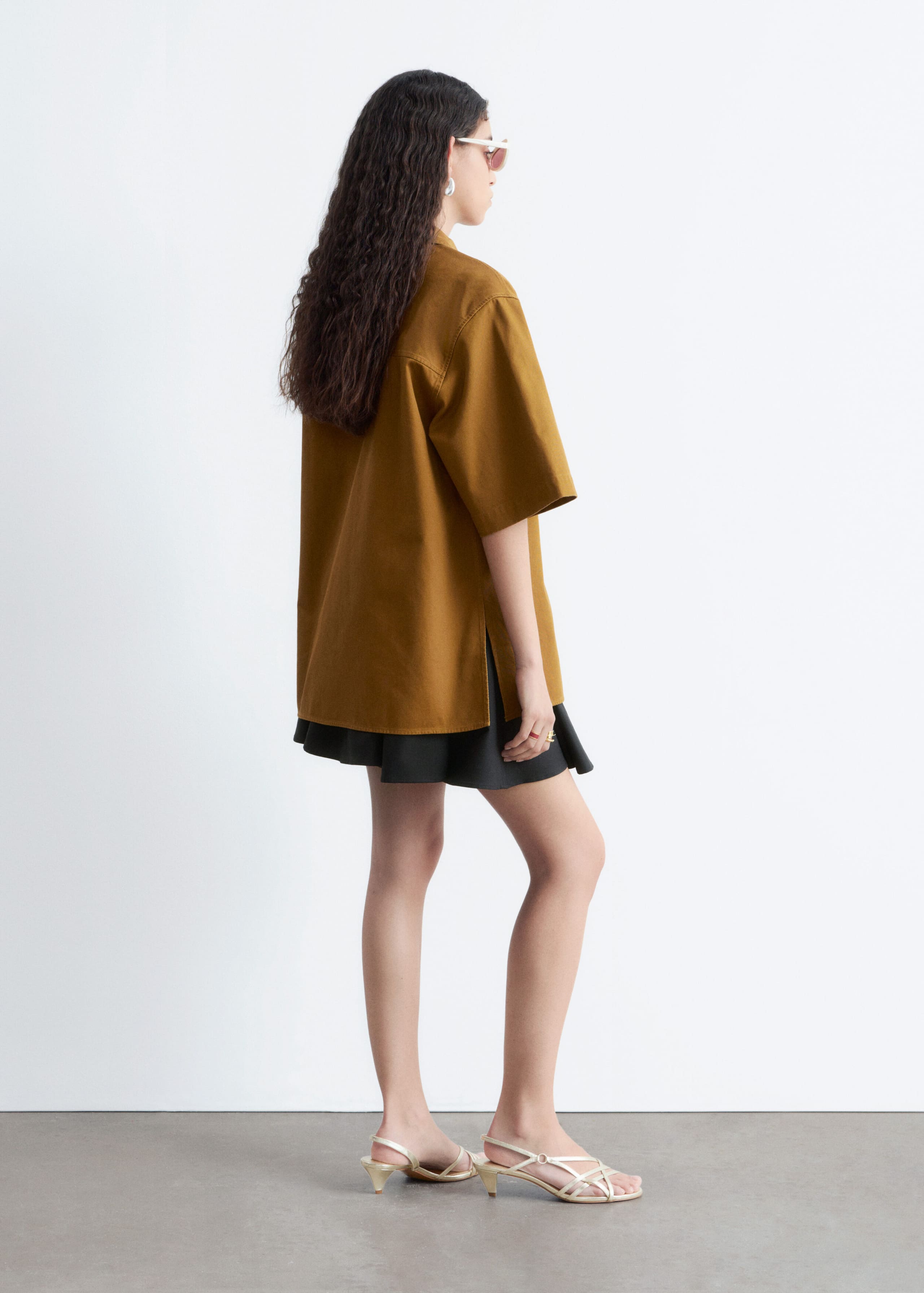 Short-Sleeve Cotton Shirt - Beige - Lookbook