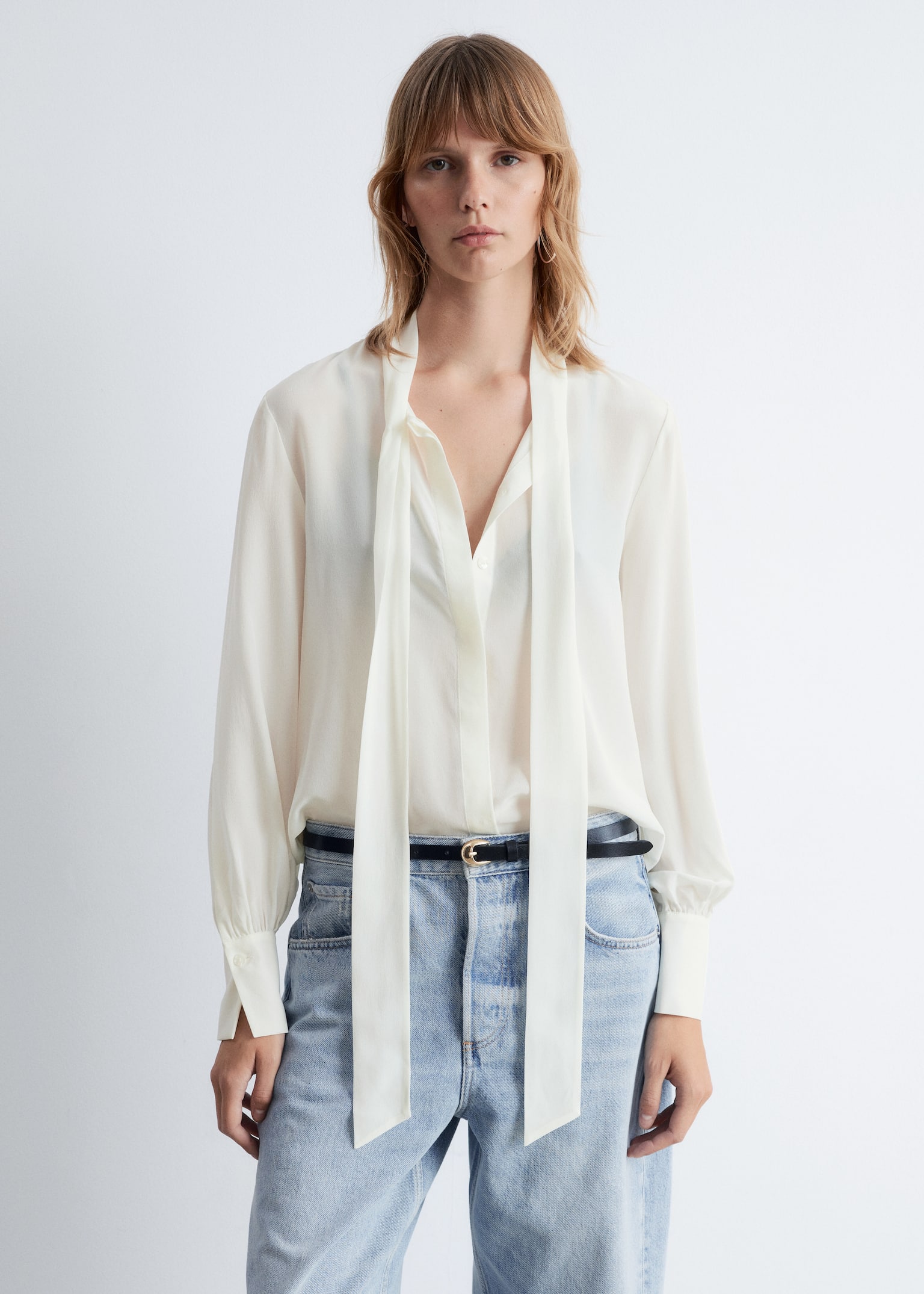 Seidenbluse mit Bindedetail - Weiß