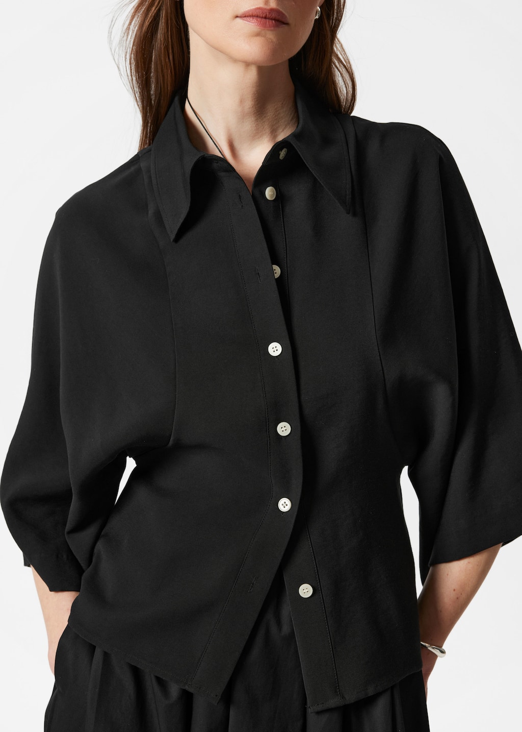 Camicia con maniche ampie - Nero - Lookbook