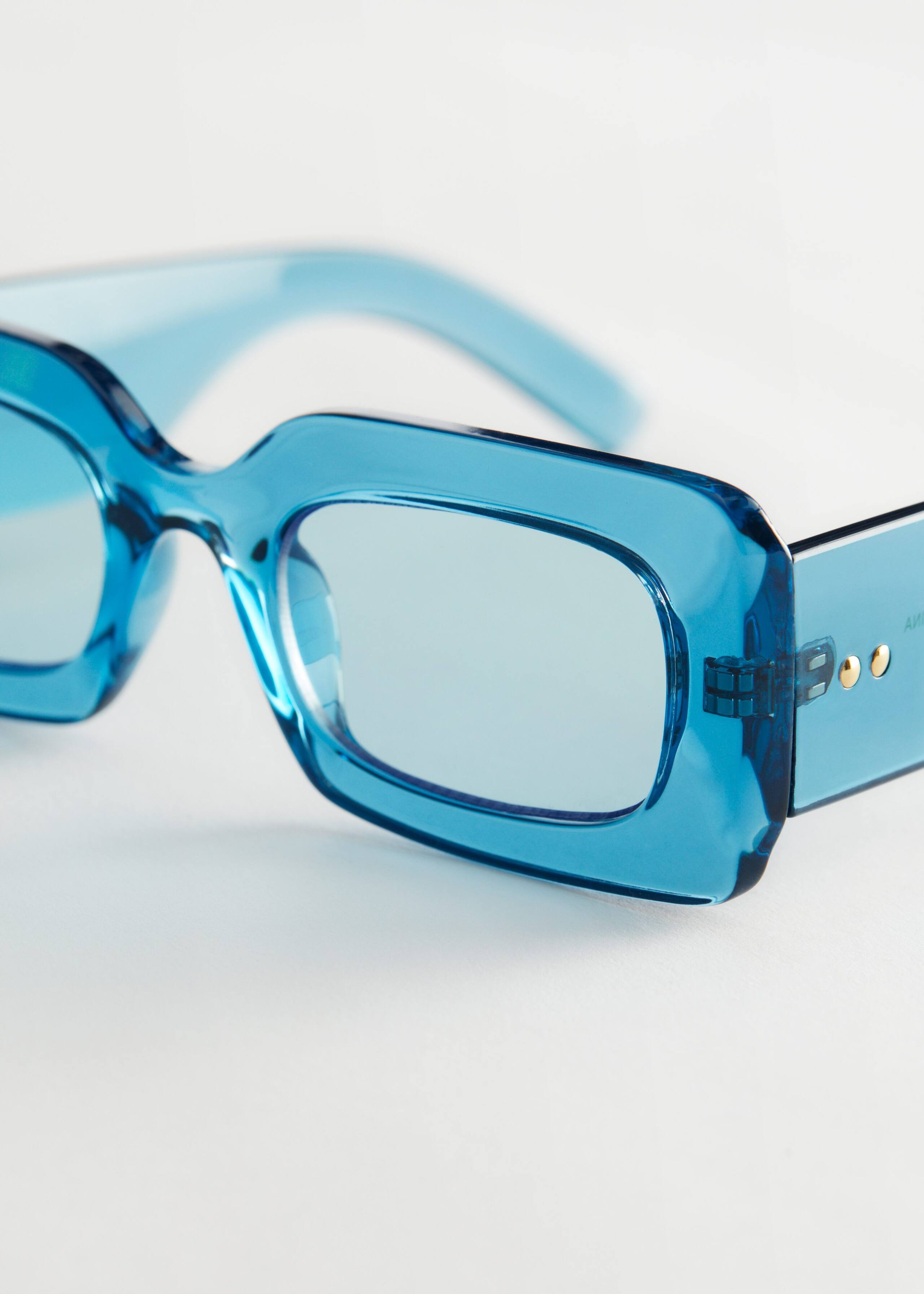 RectangularThickFrameSunglasses - {{variantName}} - Descrizione dettagliata
