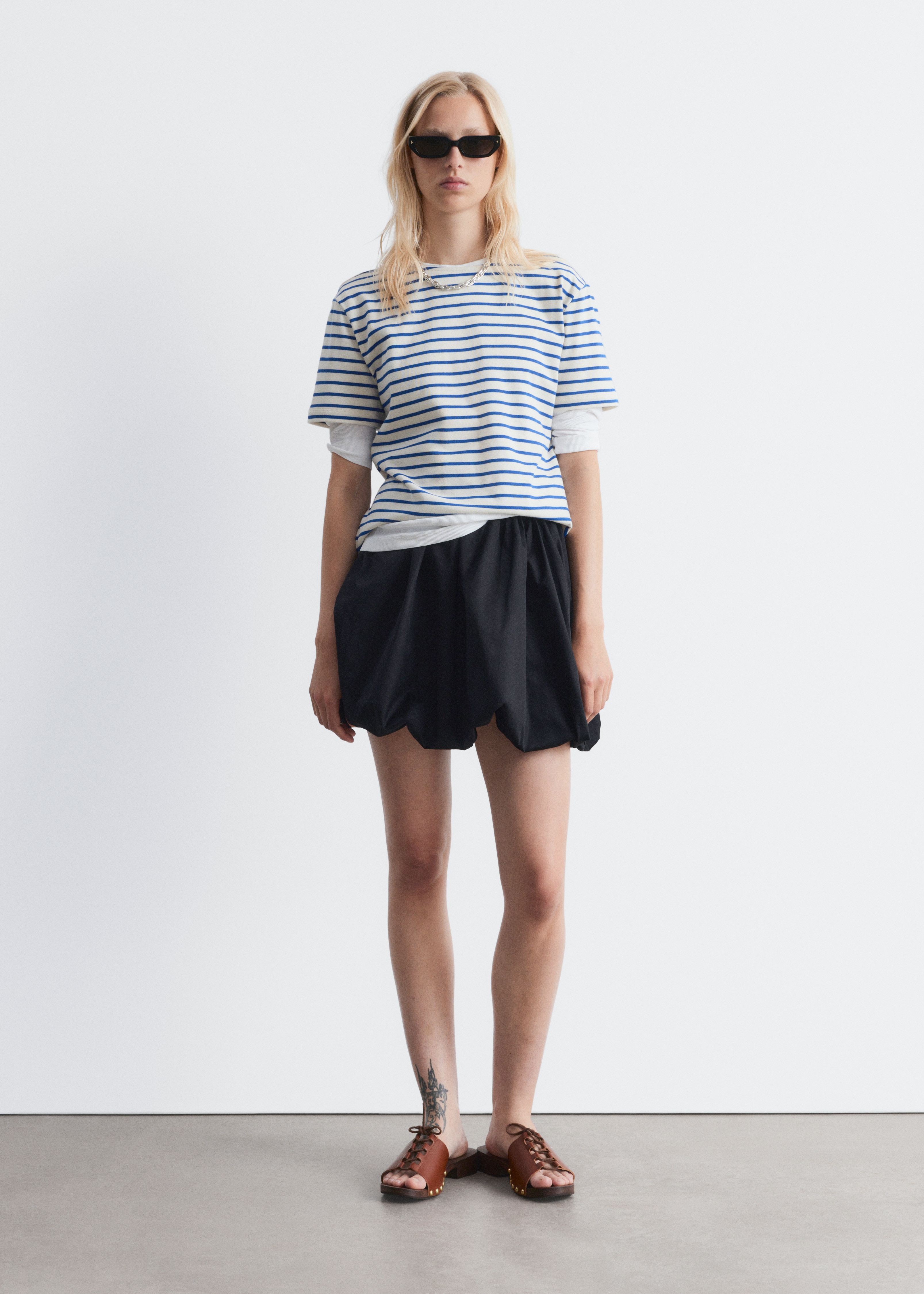 Stripete t-skjorte - Marineblå/hvit nautisk stripe/Svart/hvitstripet