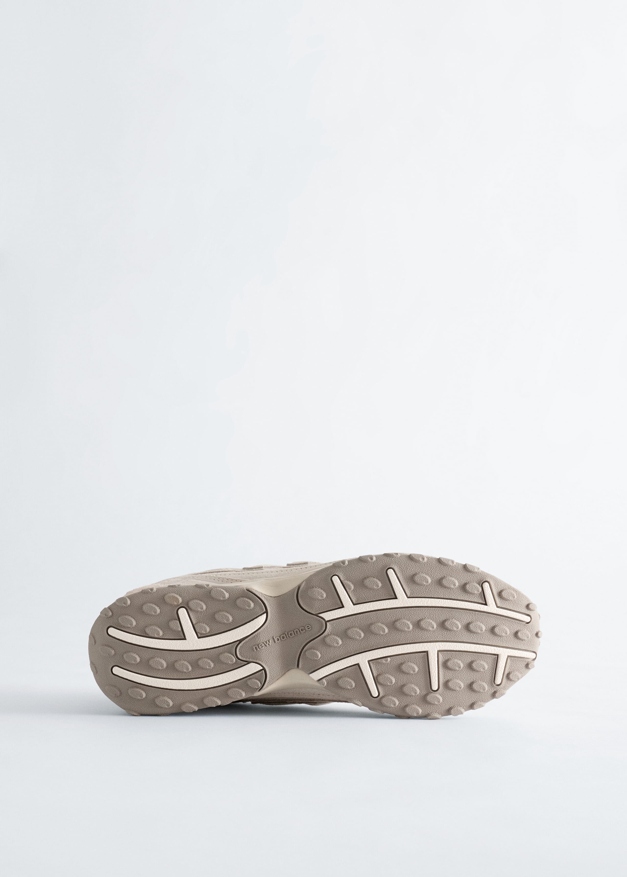 Image of New Balance 204L Sneakers