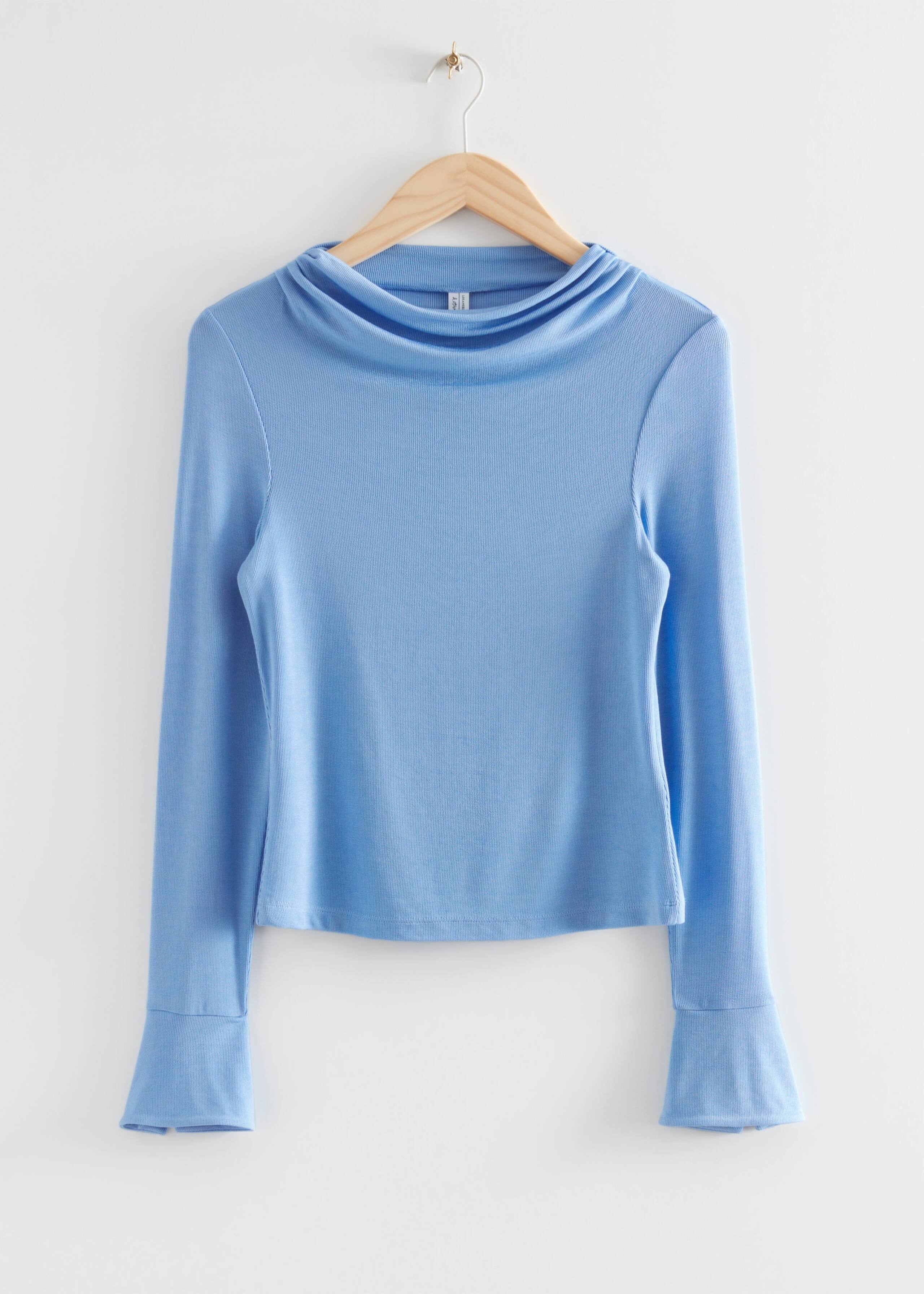 FittedSoftDrapedTop - Light Blue - Natura morta