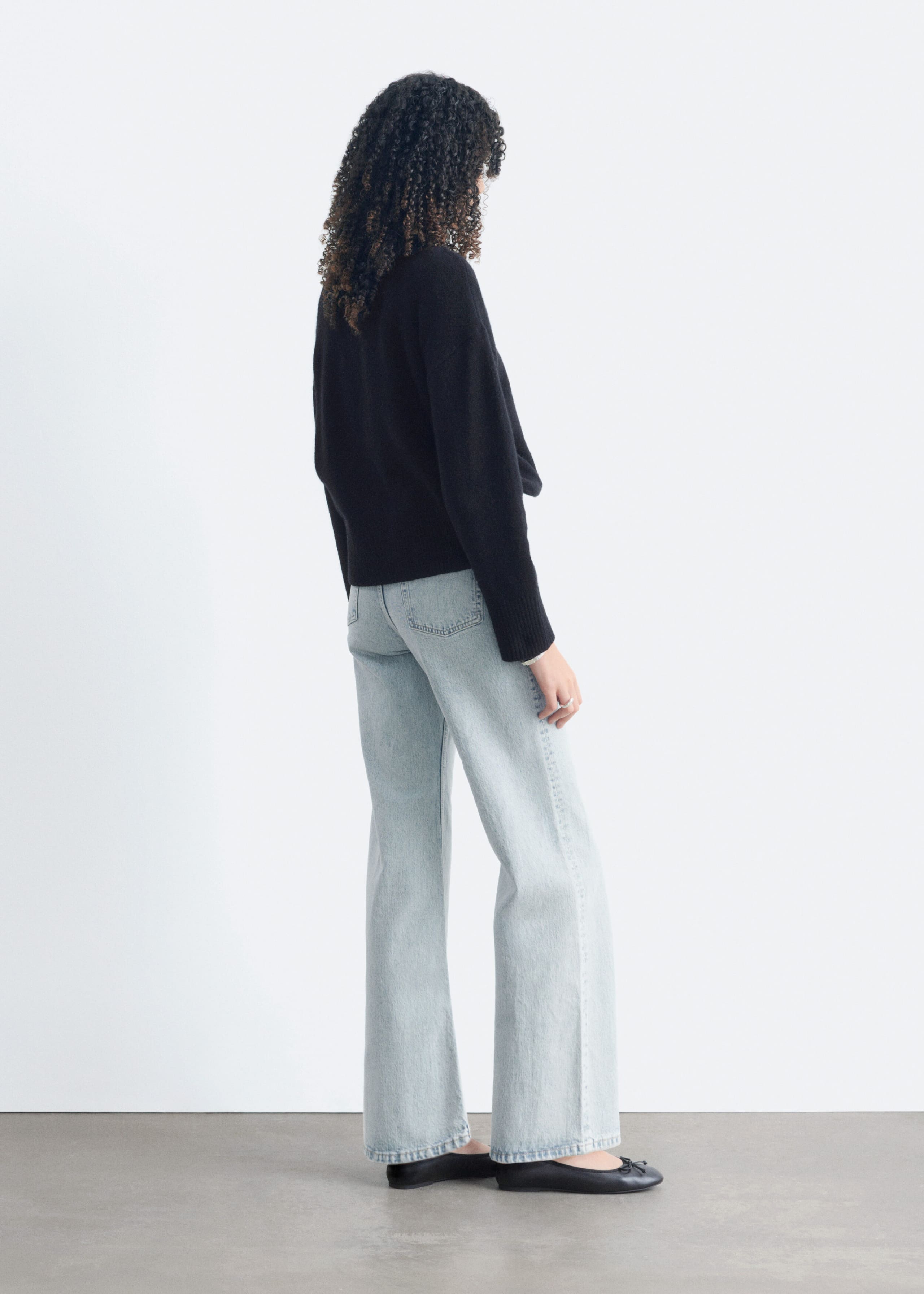 Locker geschnittener Strickpullover - Schwarz - Lookbook
