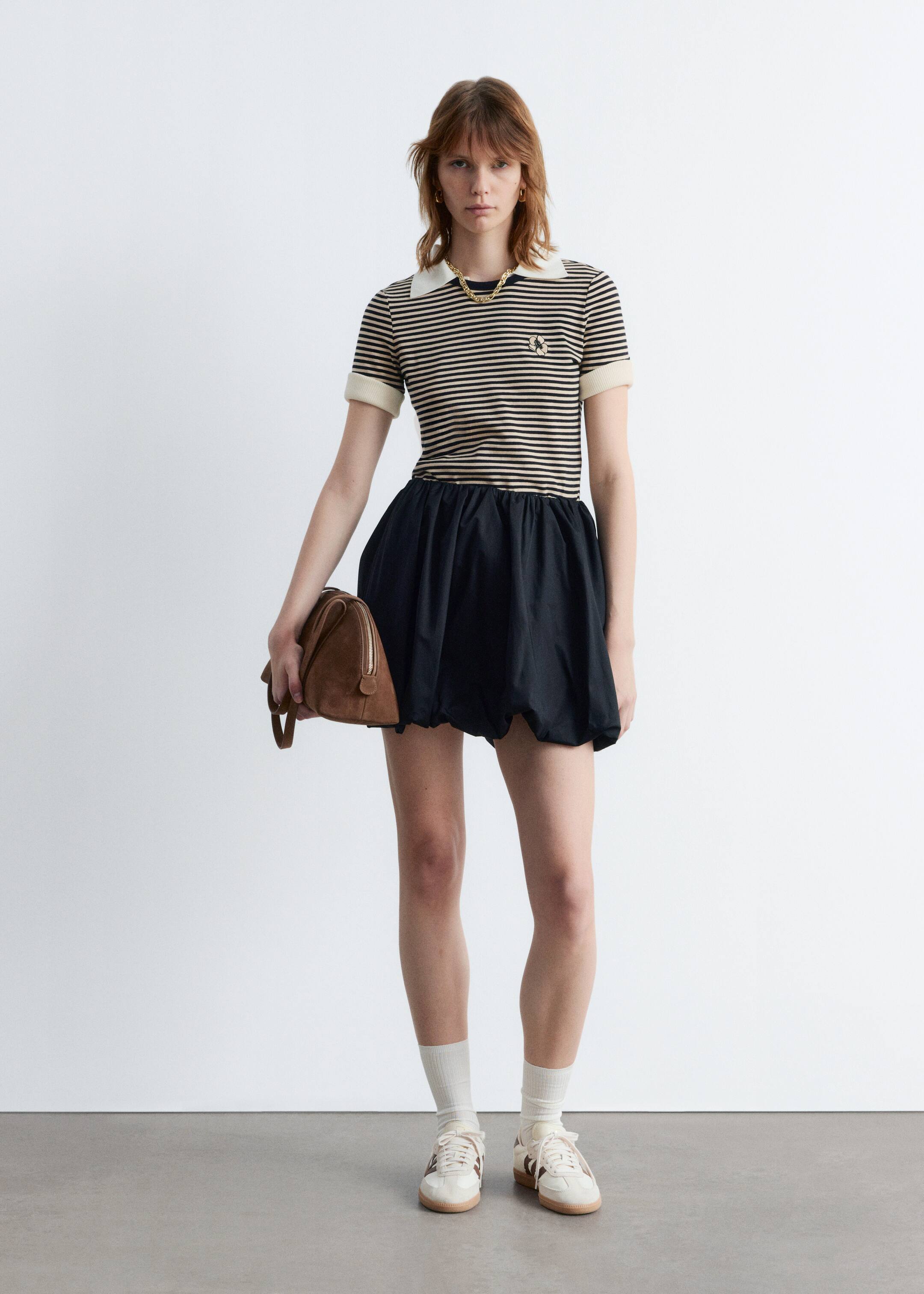 Grösseres Bild ansehen: T-Shirt mit Stickerei - Beige/Schwarz/Gestreift - DAMEN | H&M CH 1