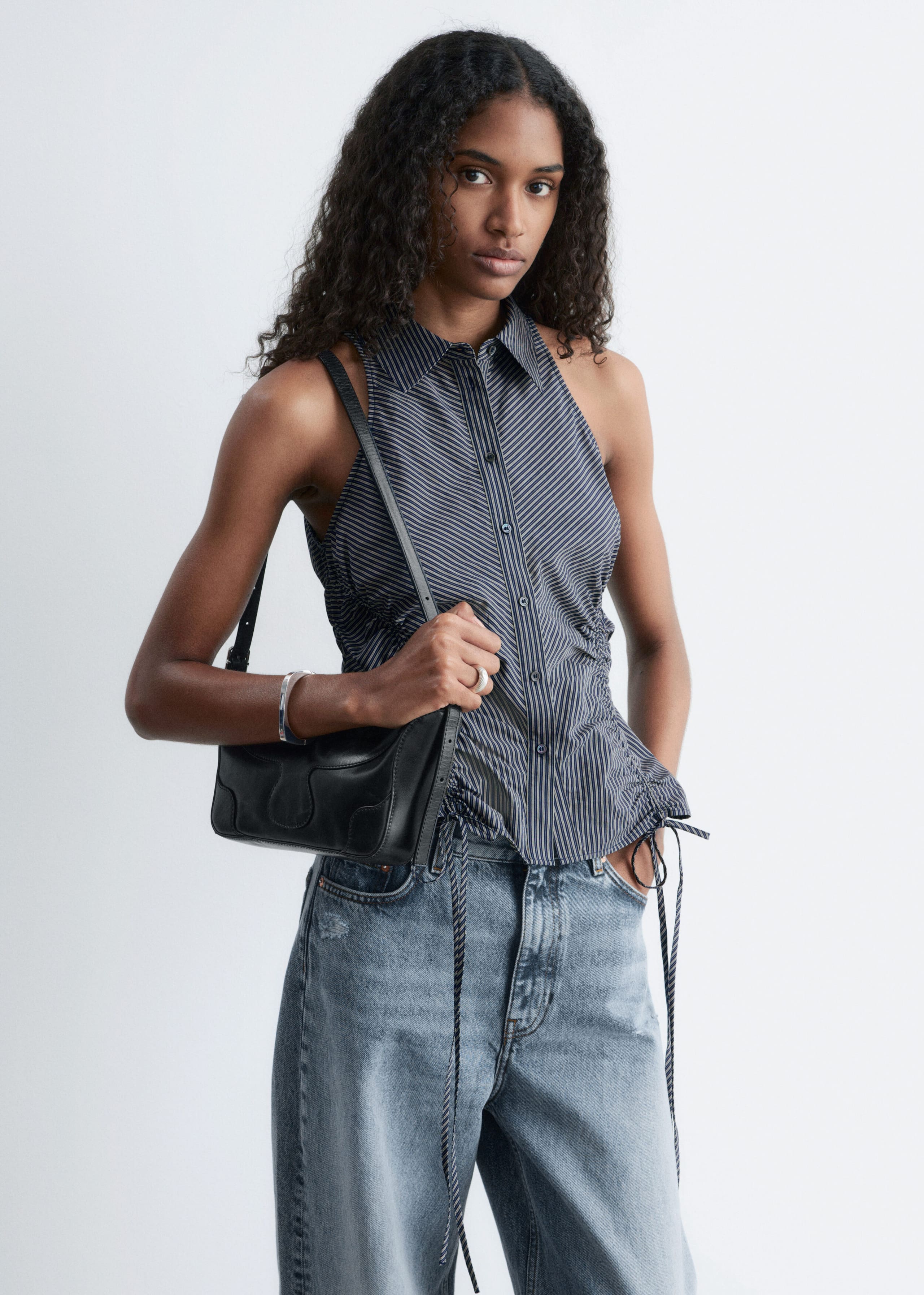 Image of Haut sans manches à cordon de serrage