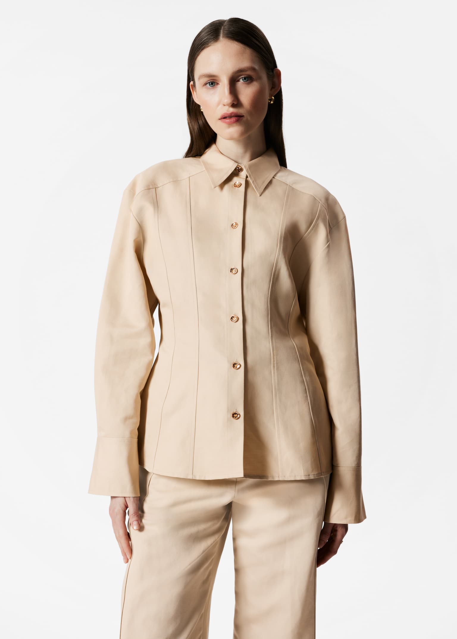 Schmal zulaufendes Hemd - Beige