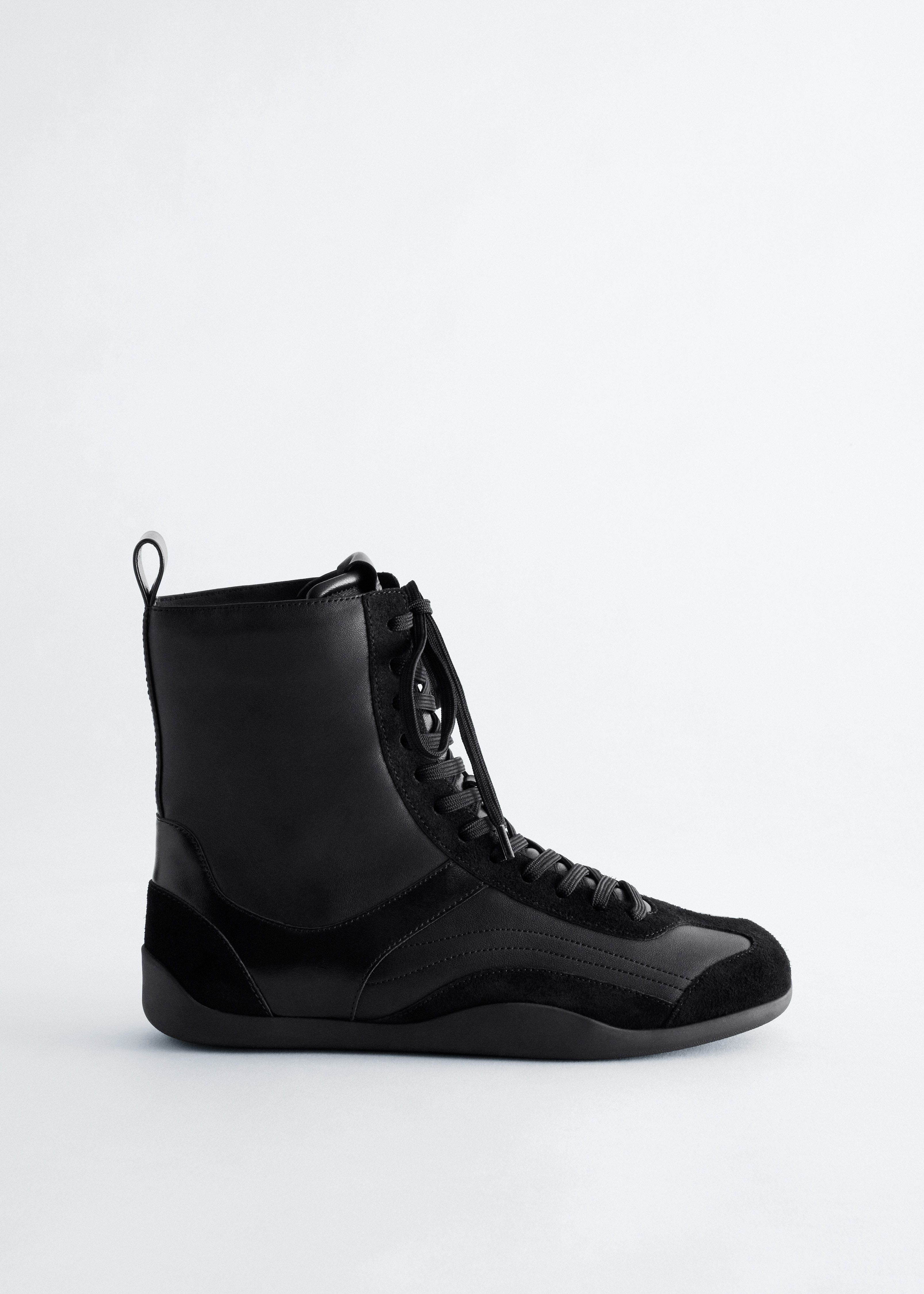 Stivaletti con lacci - Nero