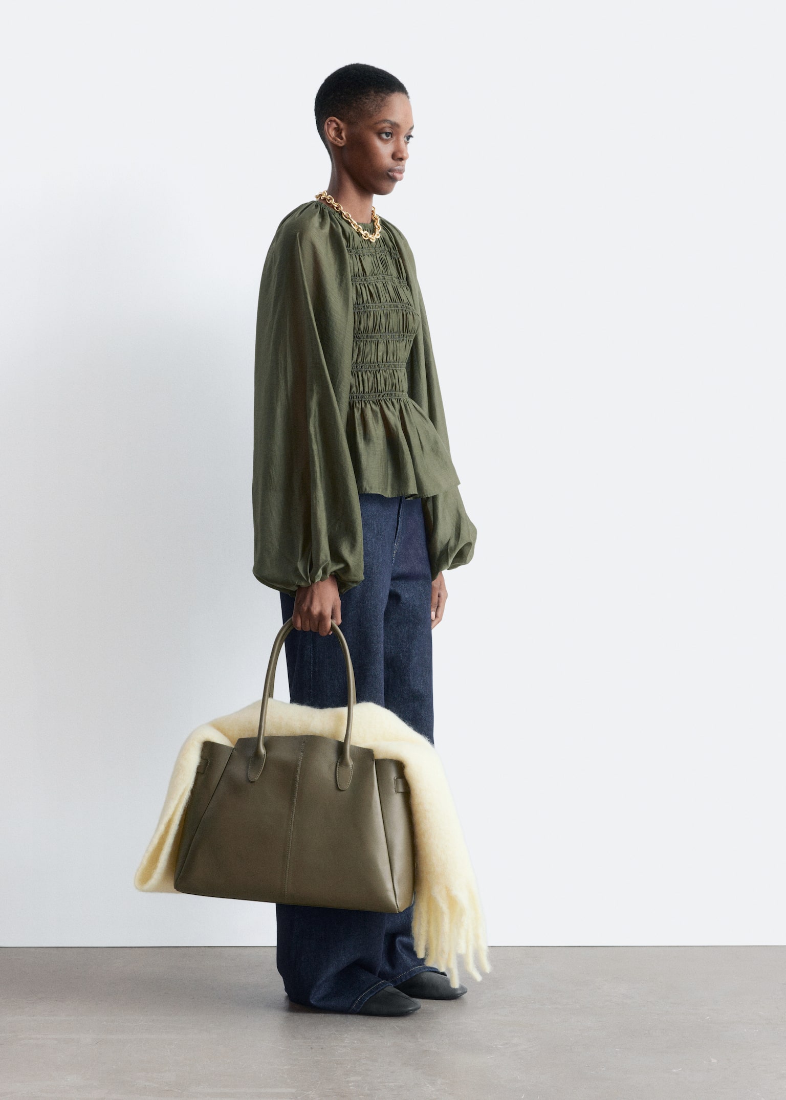 Balloon-sleeve Smocked Blouse - Dark Green/Black - 5