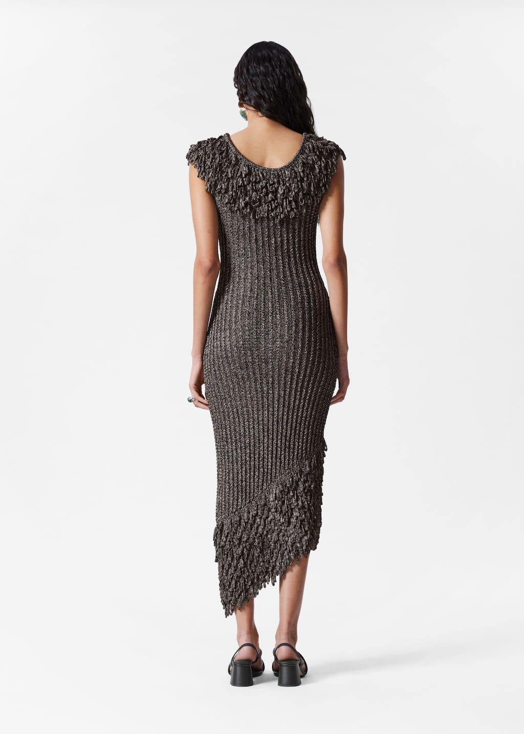 Abito midi in maglia a coste con frange - Grigio metallizzato - Lookbook