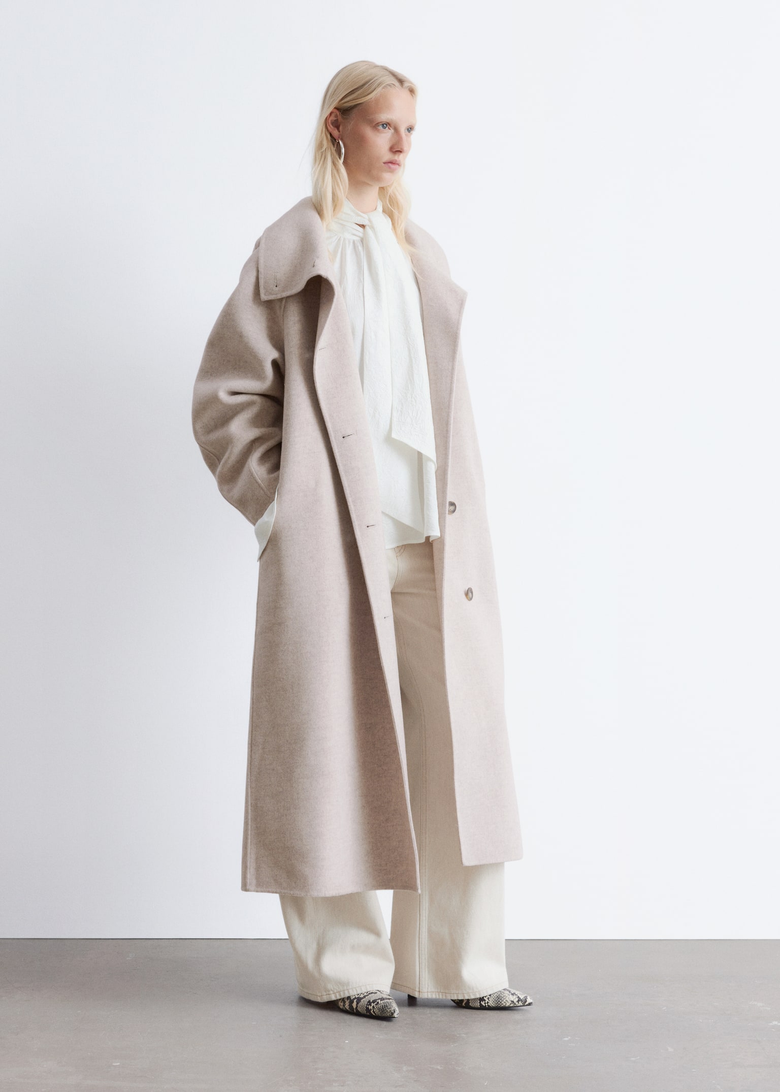 Funnel-Collar Wool Coat - Beige - 7