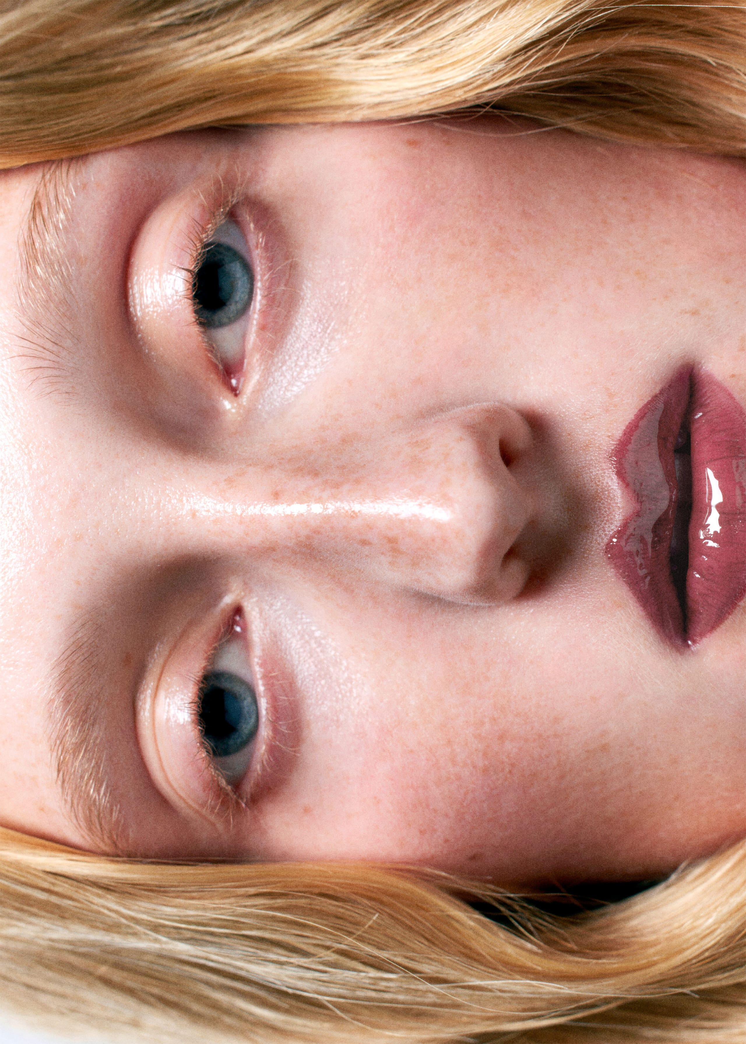 Satin Lip Colour - Rosy Clue - Lookbook