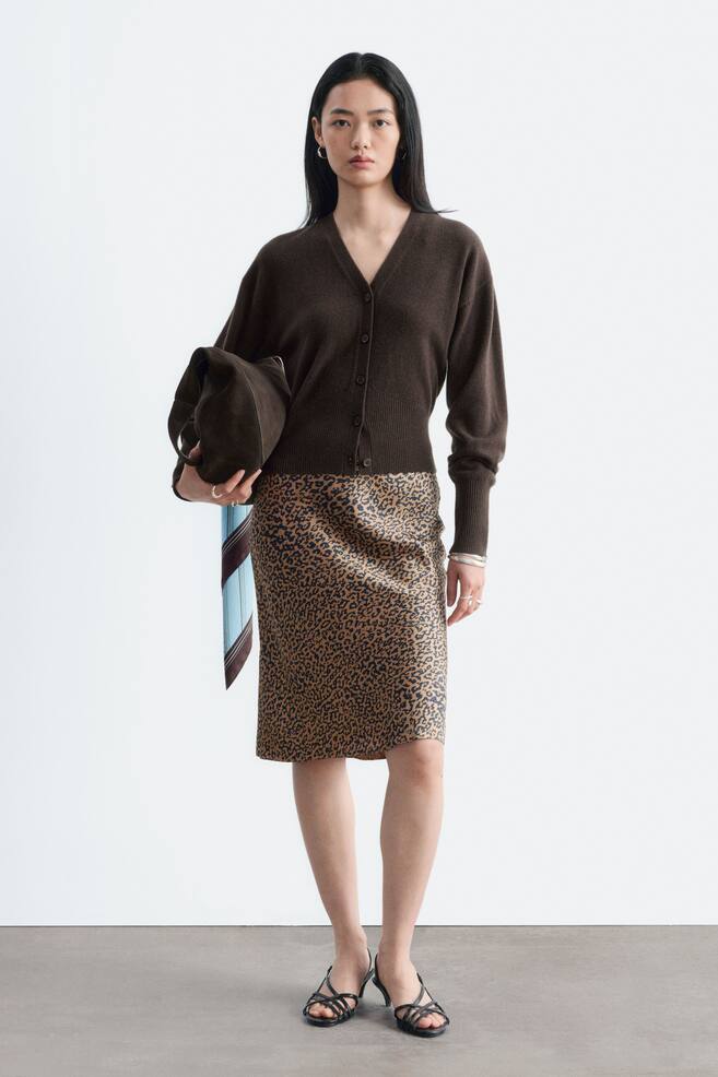 Falda de satén con estampado de leopardo - Beige/Estampado de leopardo/Gris/Estampado leopardo - 1
