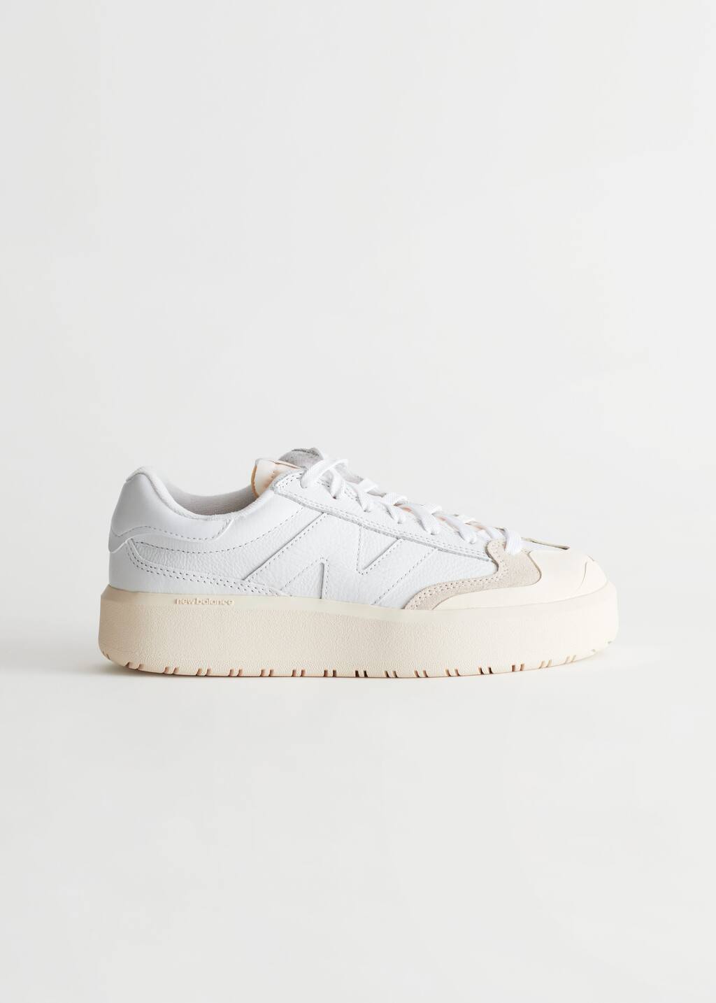 New Balance CT302 Chunky Court Sneakers - White - Bodegón