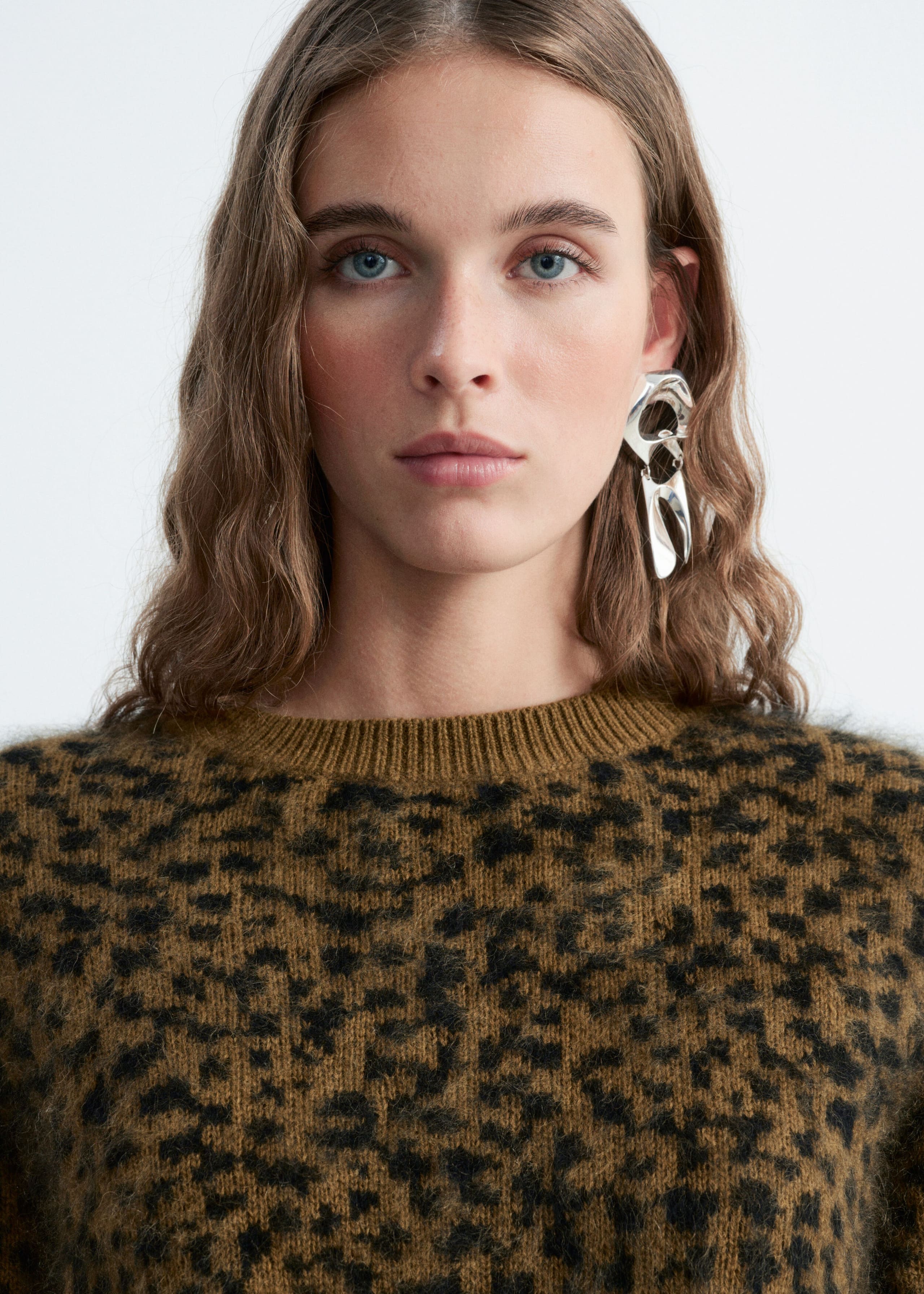 Pullover aus Merinowolle - Khaki/Leopardenmuster - Lookbook