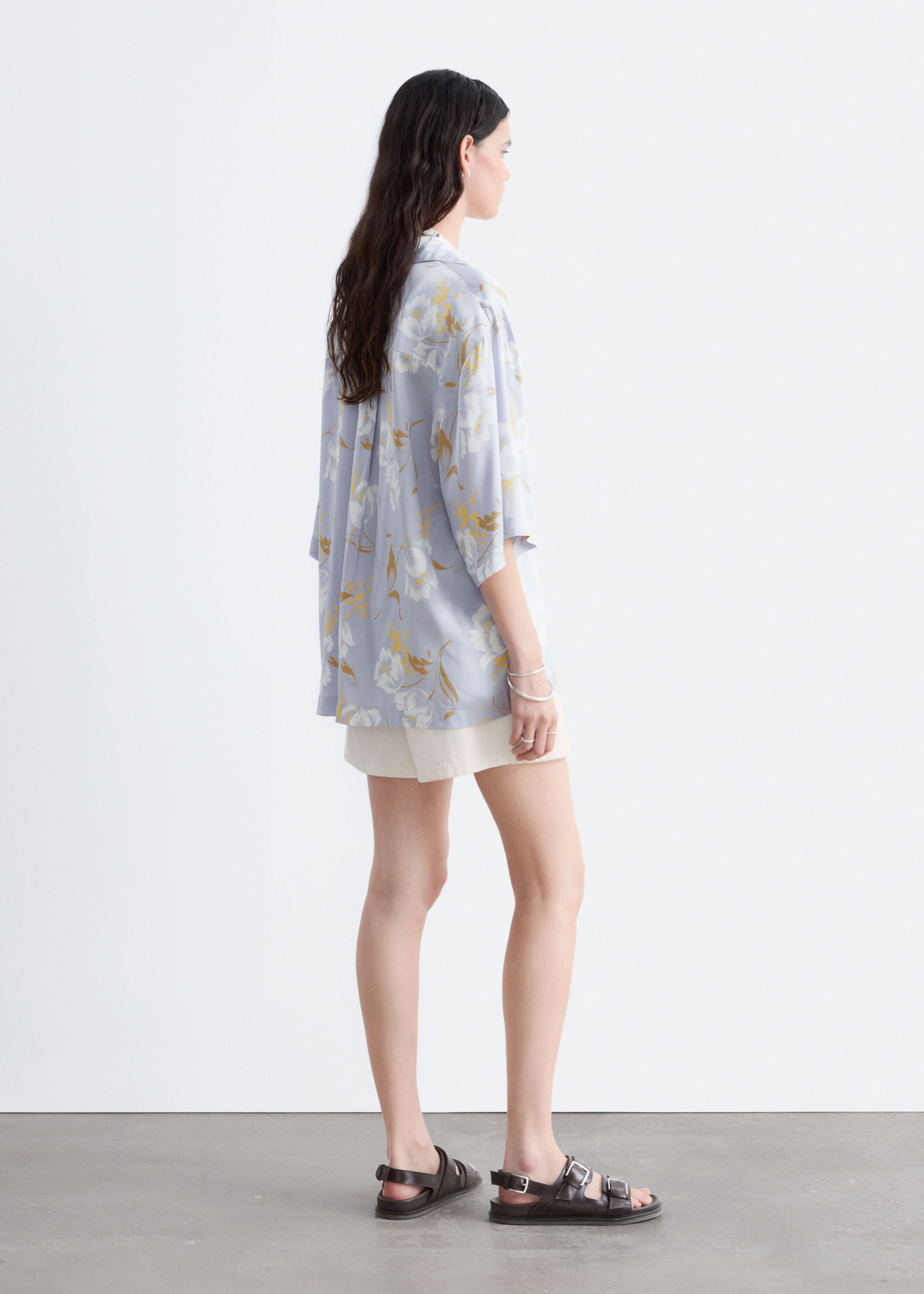 Oversized Resort Shirt - Bleu clair / Motif fleuri - Lookbook