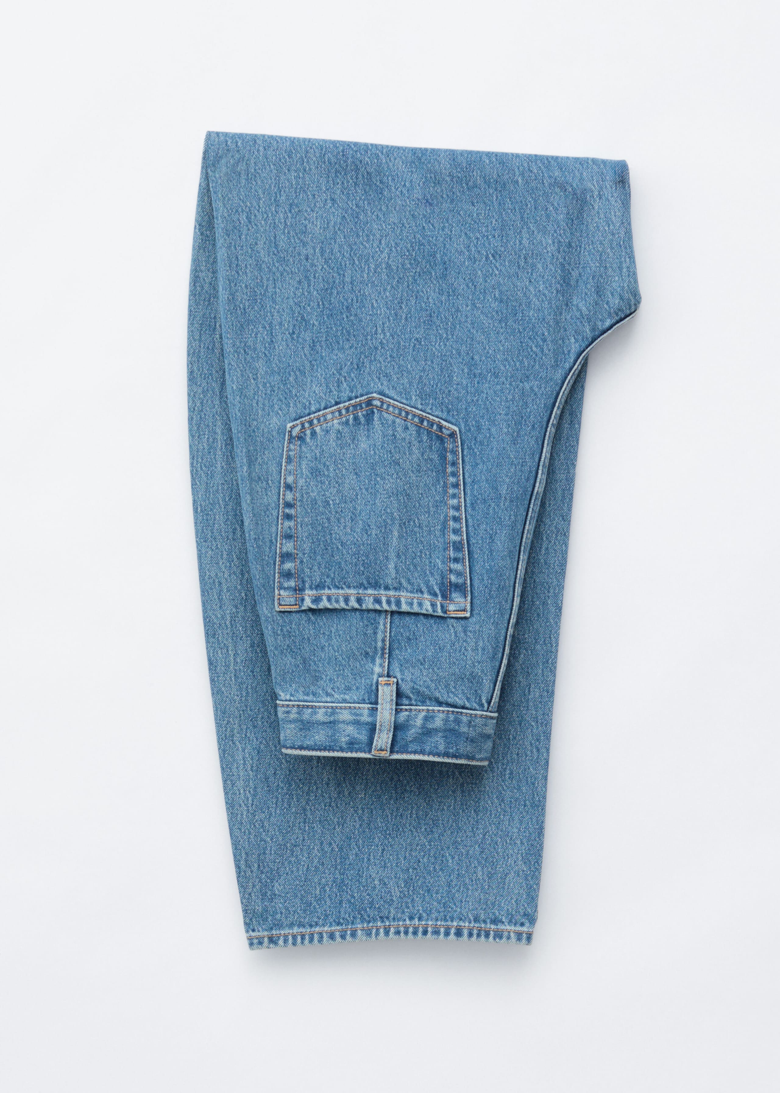 Relaxed Barrel-Leg Jeans - Mid Blue - Still Life