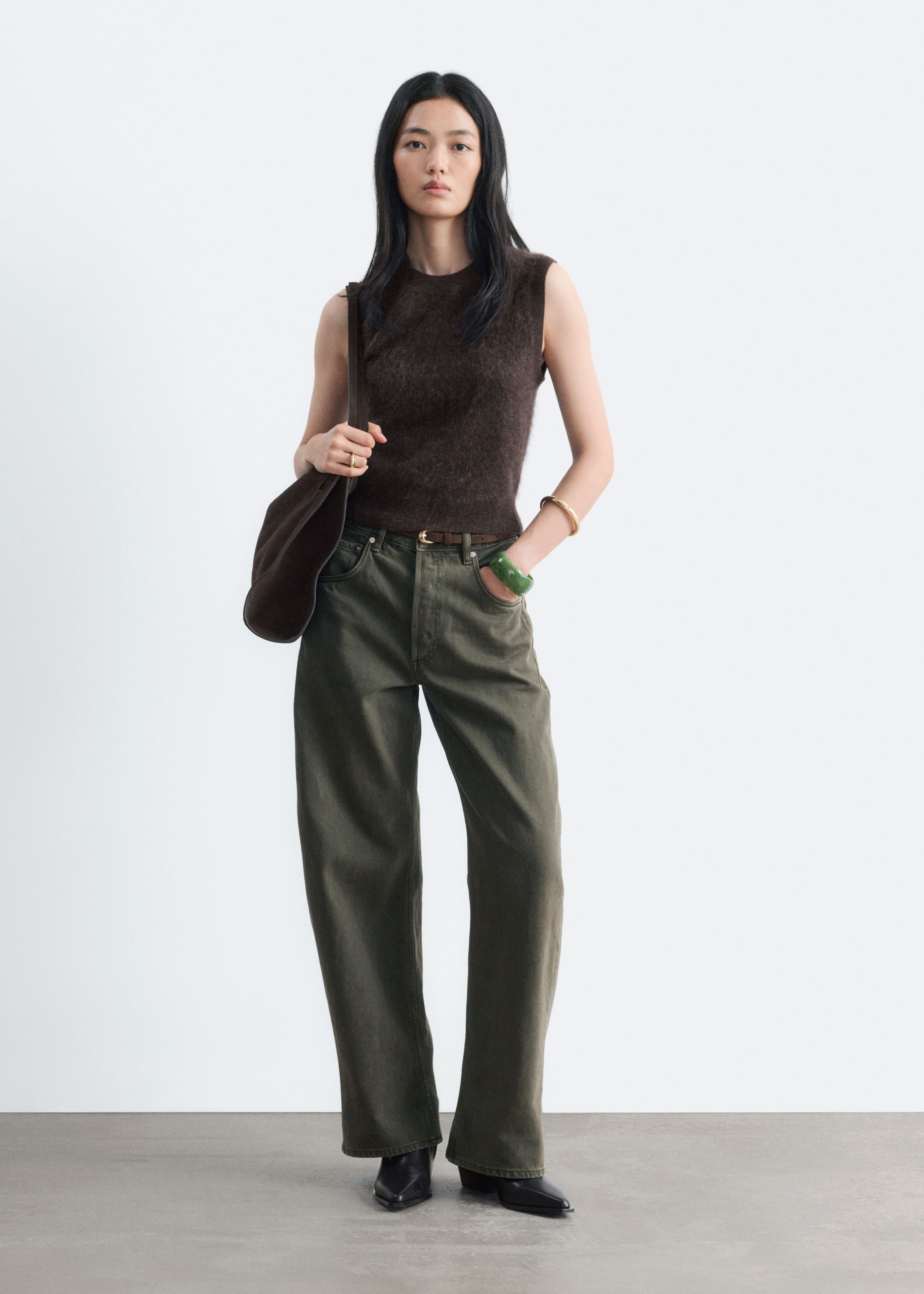 Brushed Cashmere Vest - Dark Brown - Lookbook