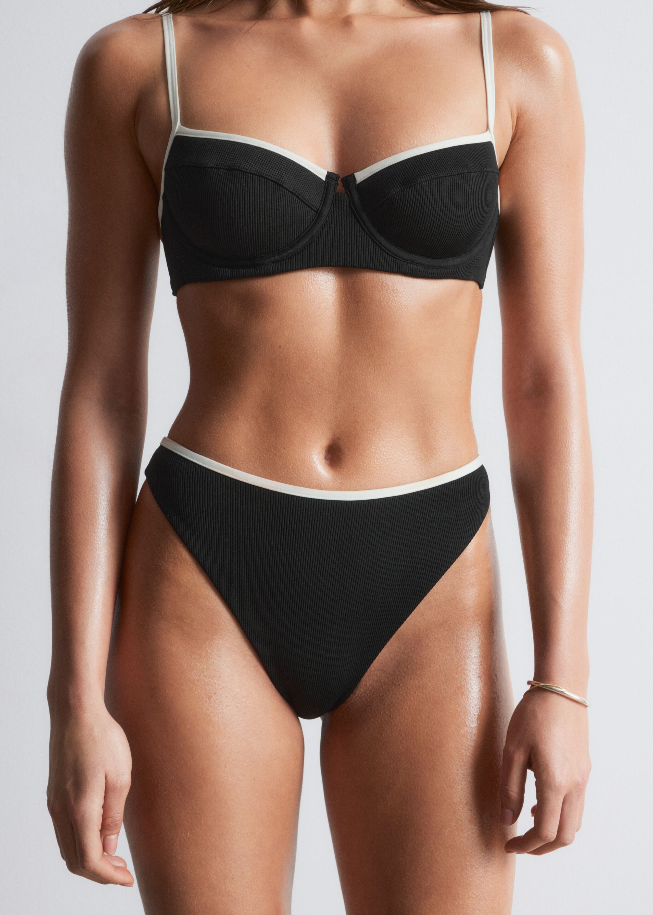 Image of Braguita de bikini de cintura alta