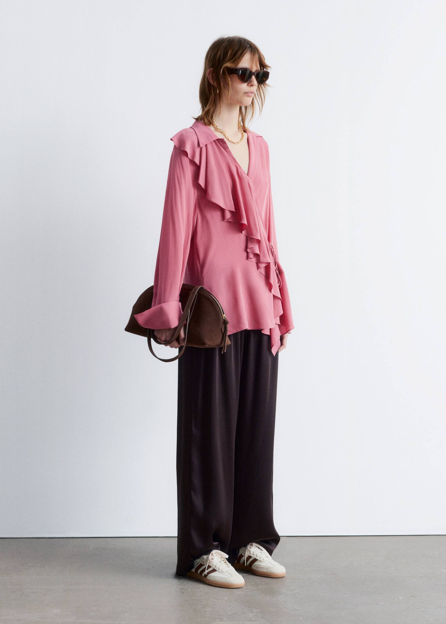 Wikkelblouse met ruches - Donkerroze/Lichtgeel