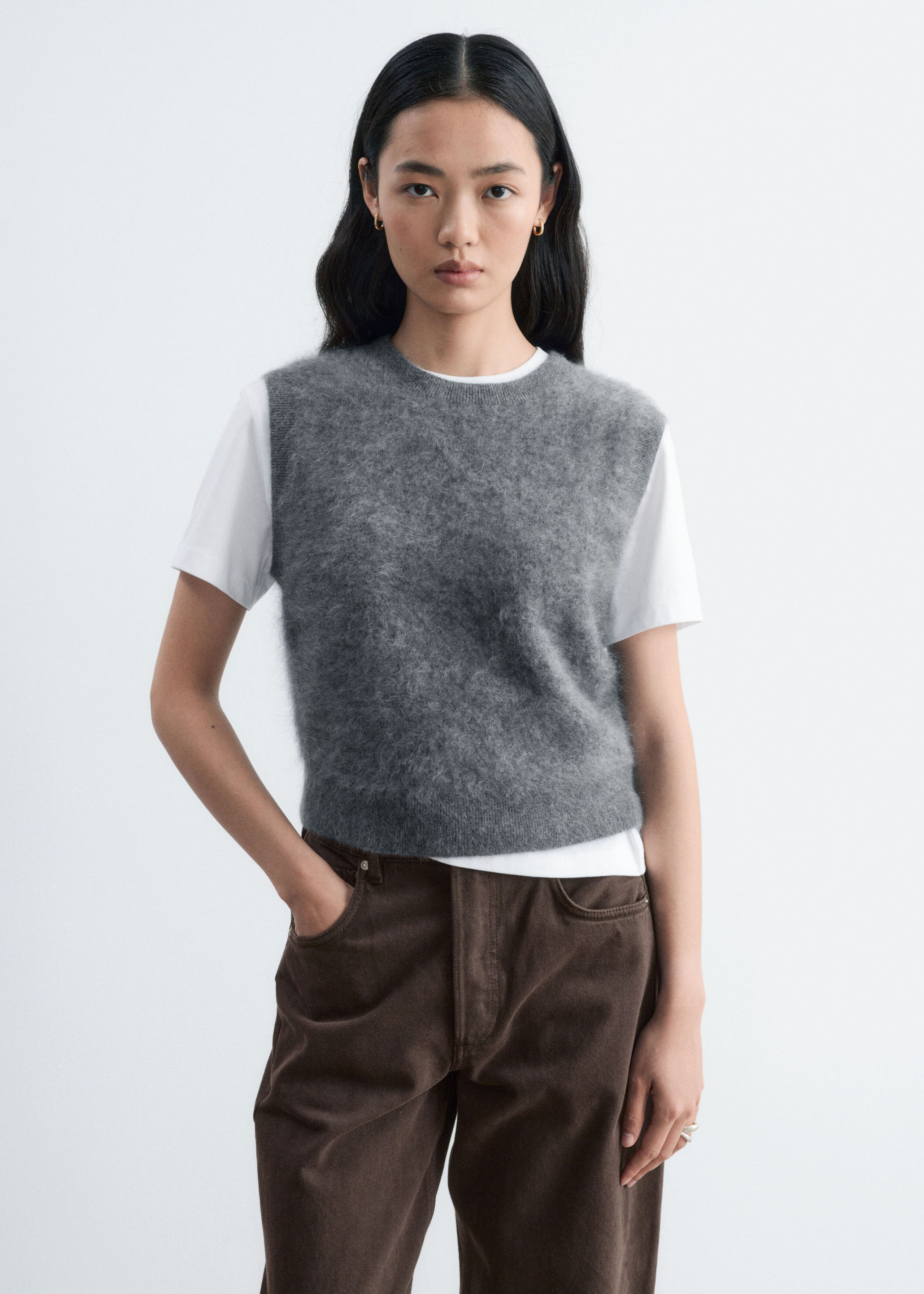 Brushed Cashmere Vest - Grey - Lookbook