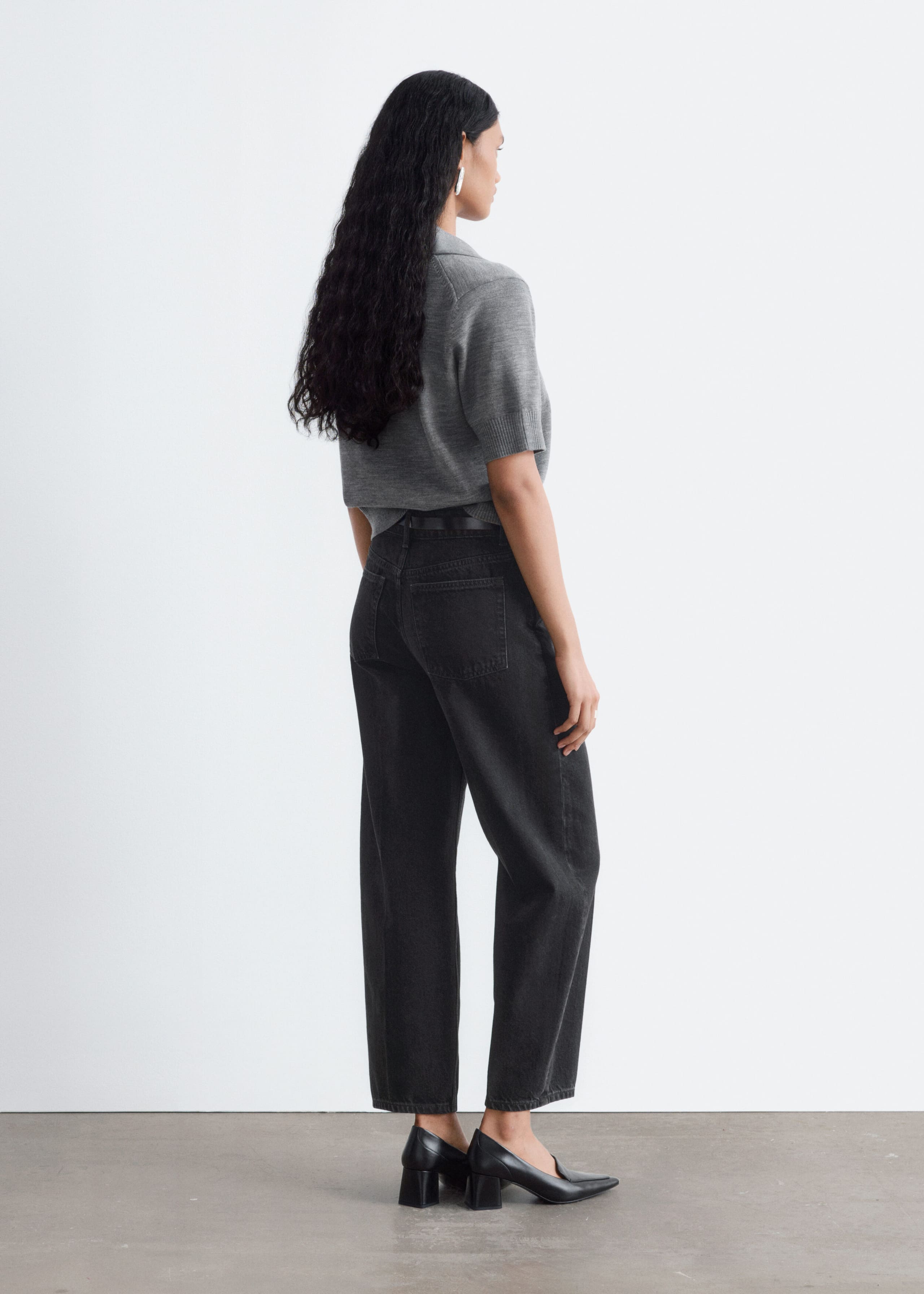 Tapered Jeans - Black - Still Life