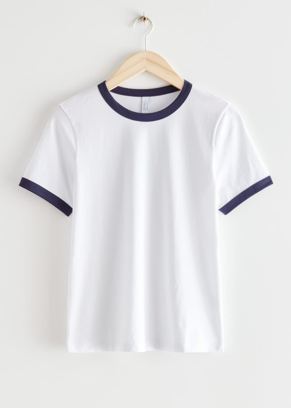 Contrasting Accent TShirt - White - Bodegón