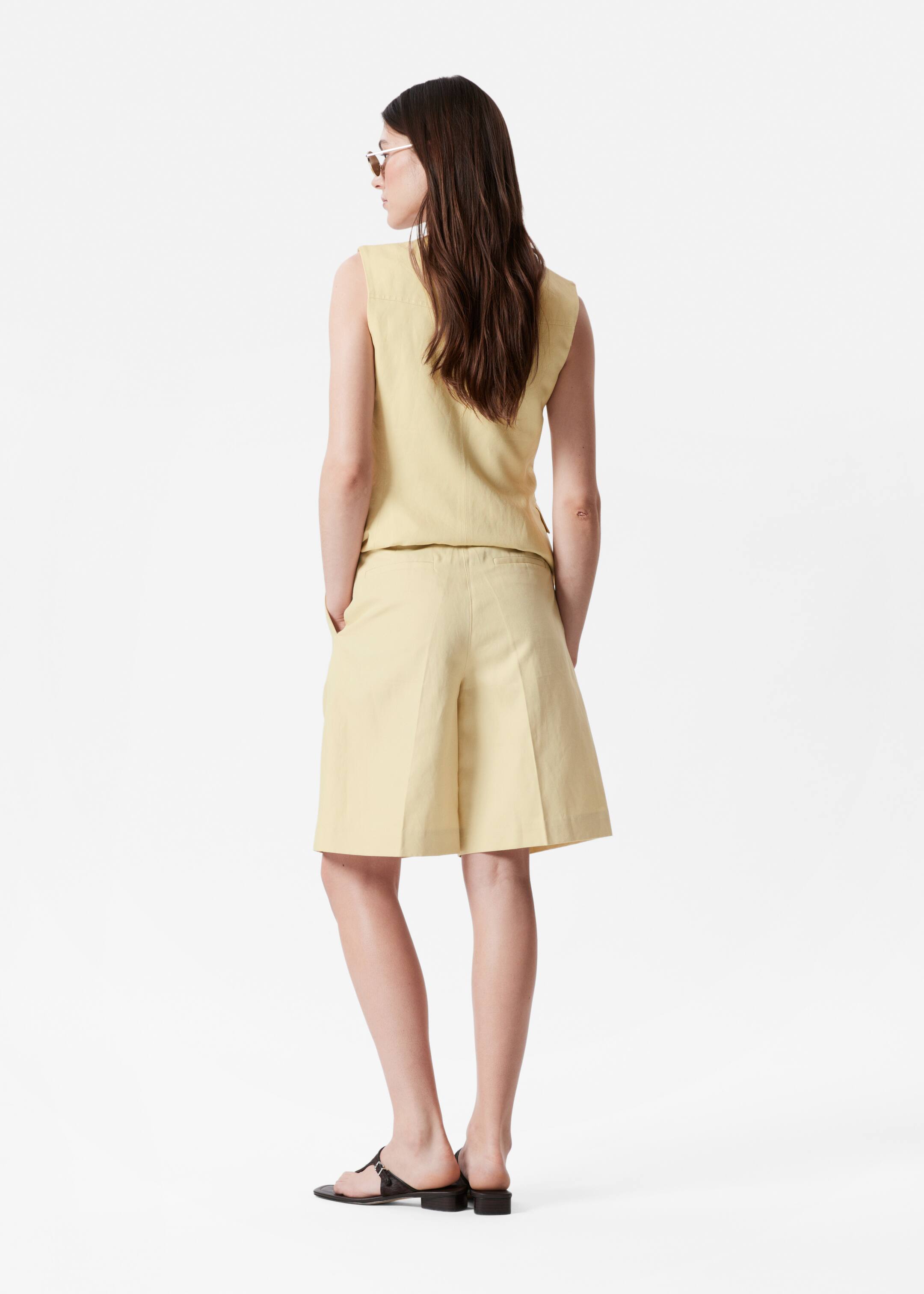 Grotere afbeelding bekijken: Elegante bermudashort - Pastel Yellow - DAMES | H&M BE 4